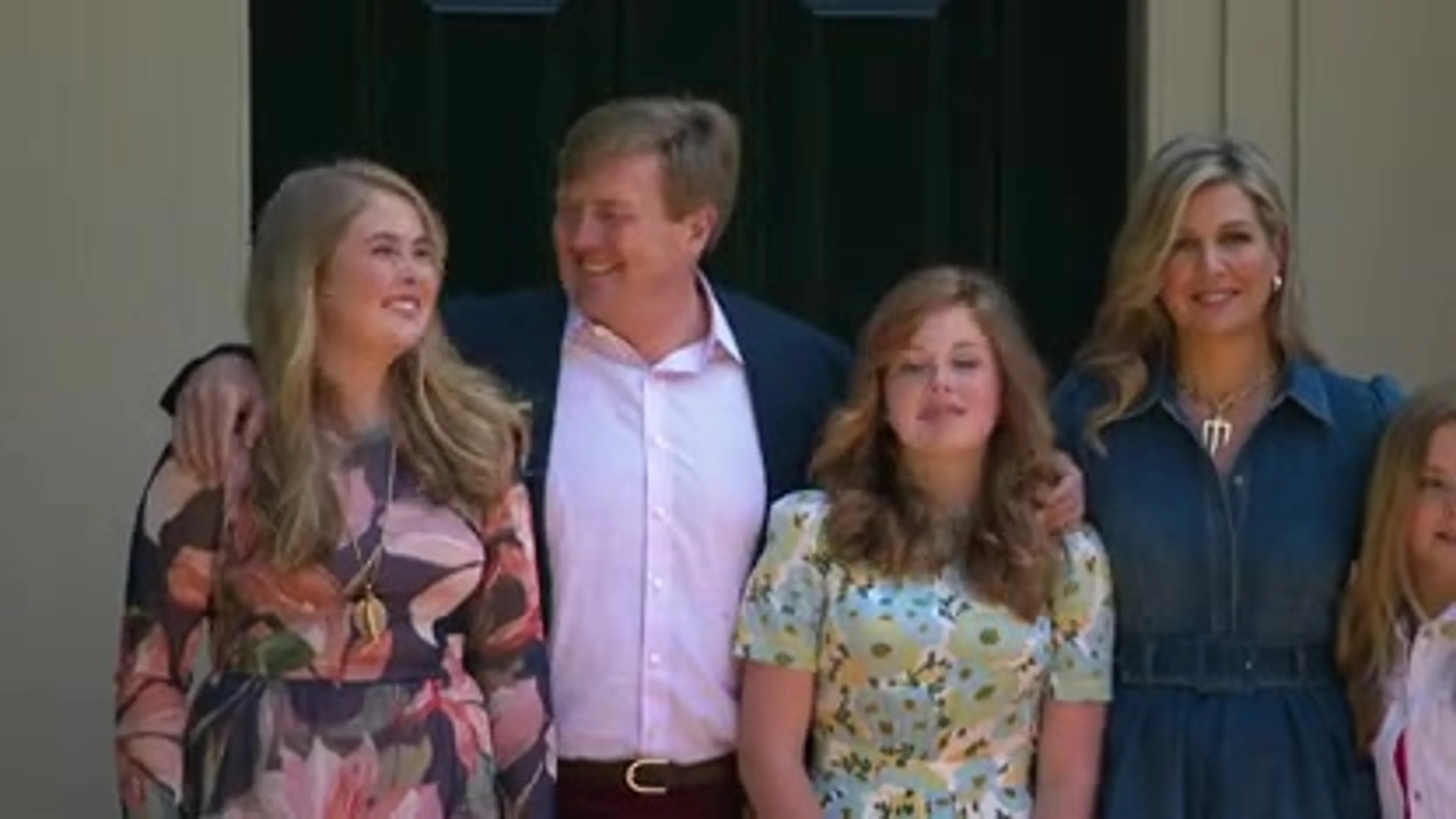 Prinses Amalia viert 15e verjaardag