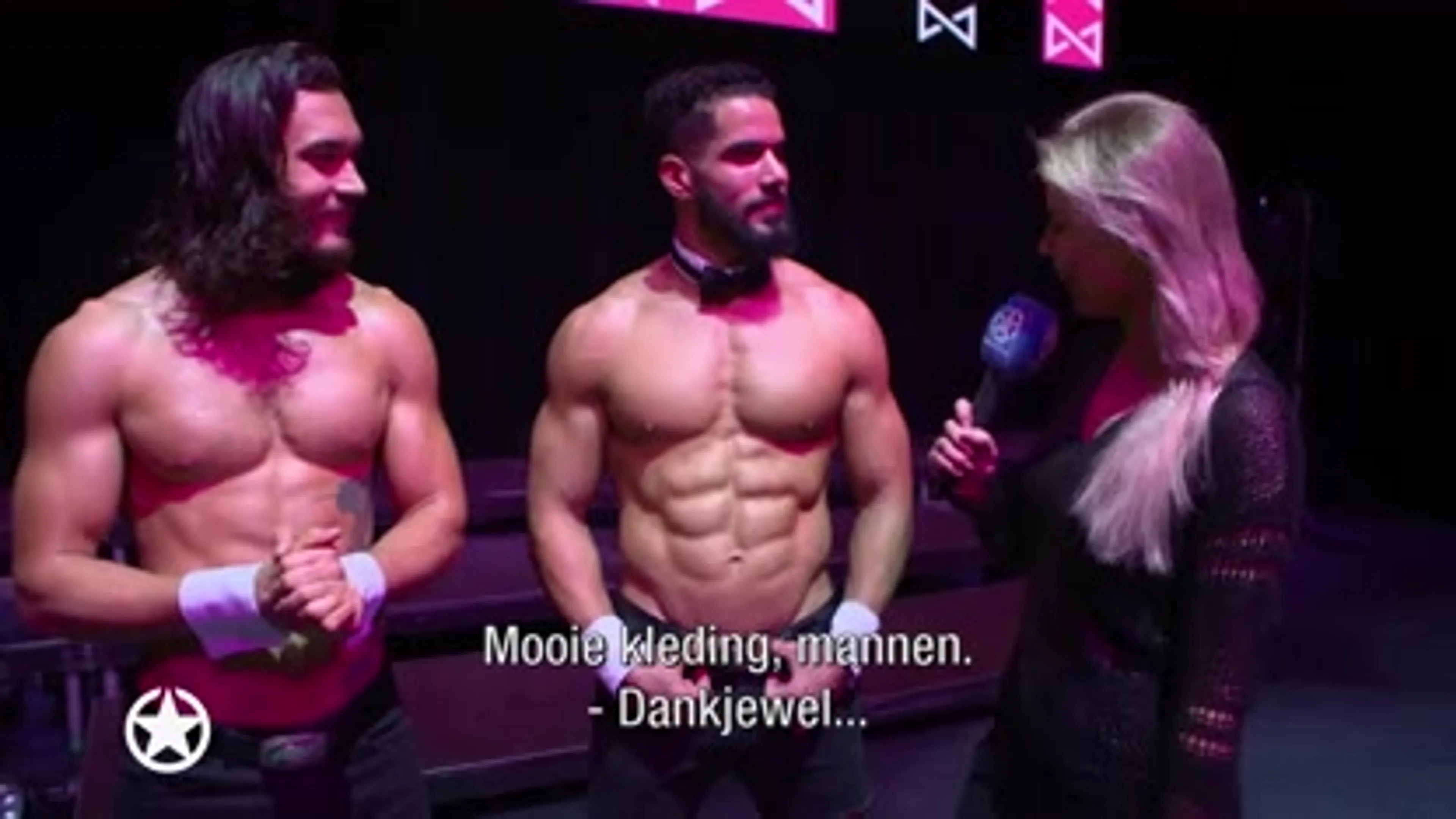 The Chippendales brengen hoofd van Celine op hol