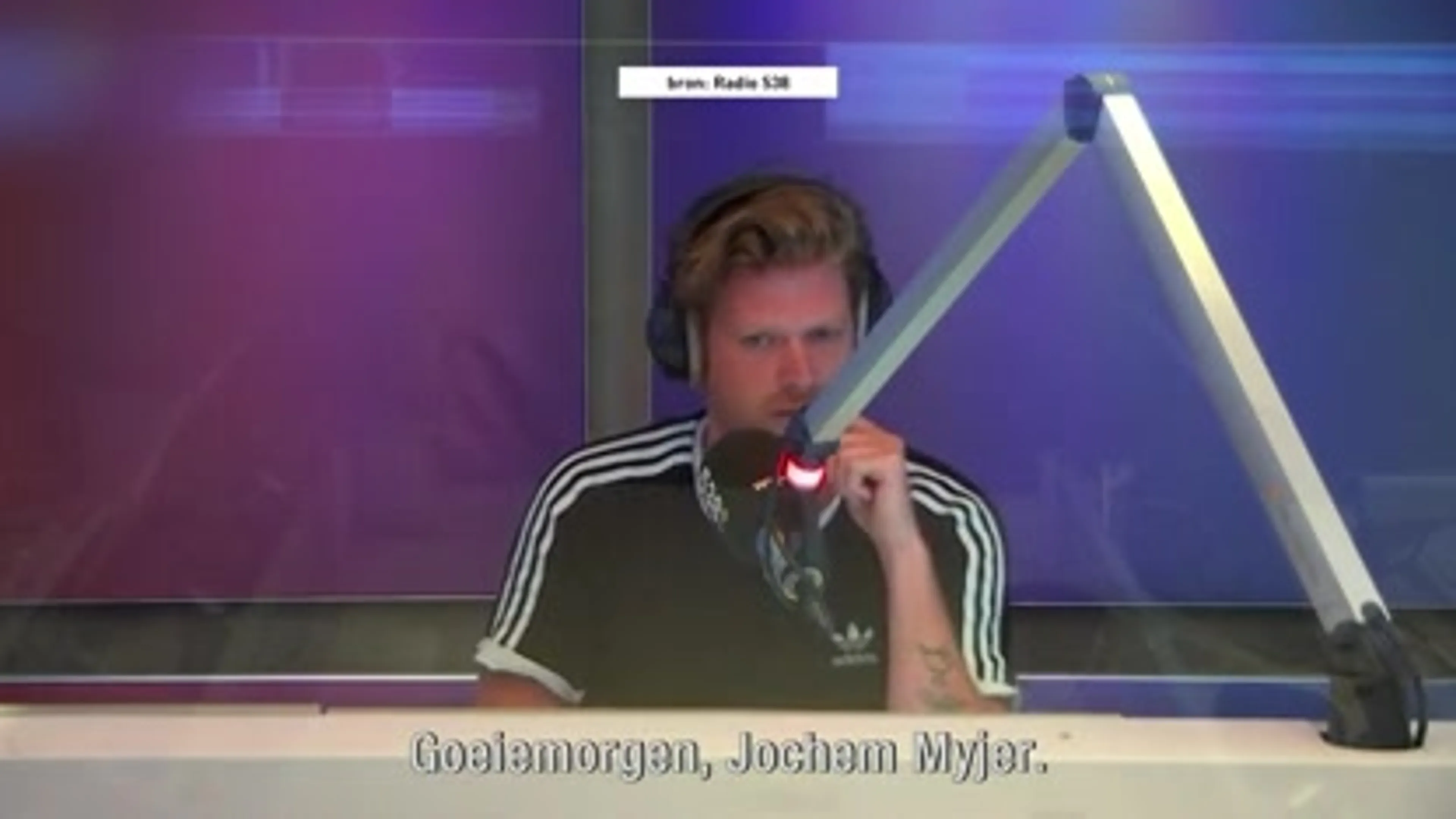 Jochem Myjer opnieuw wakker geschud