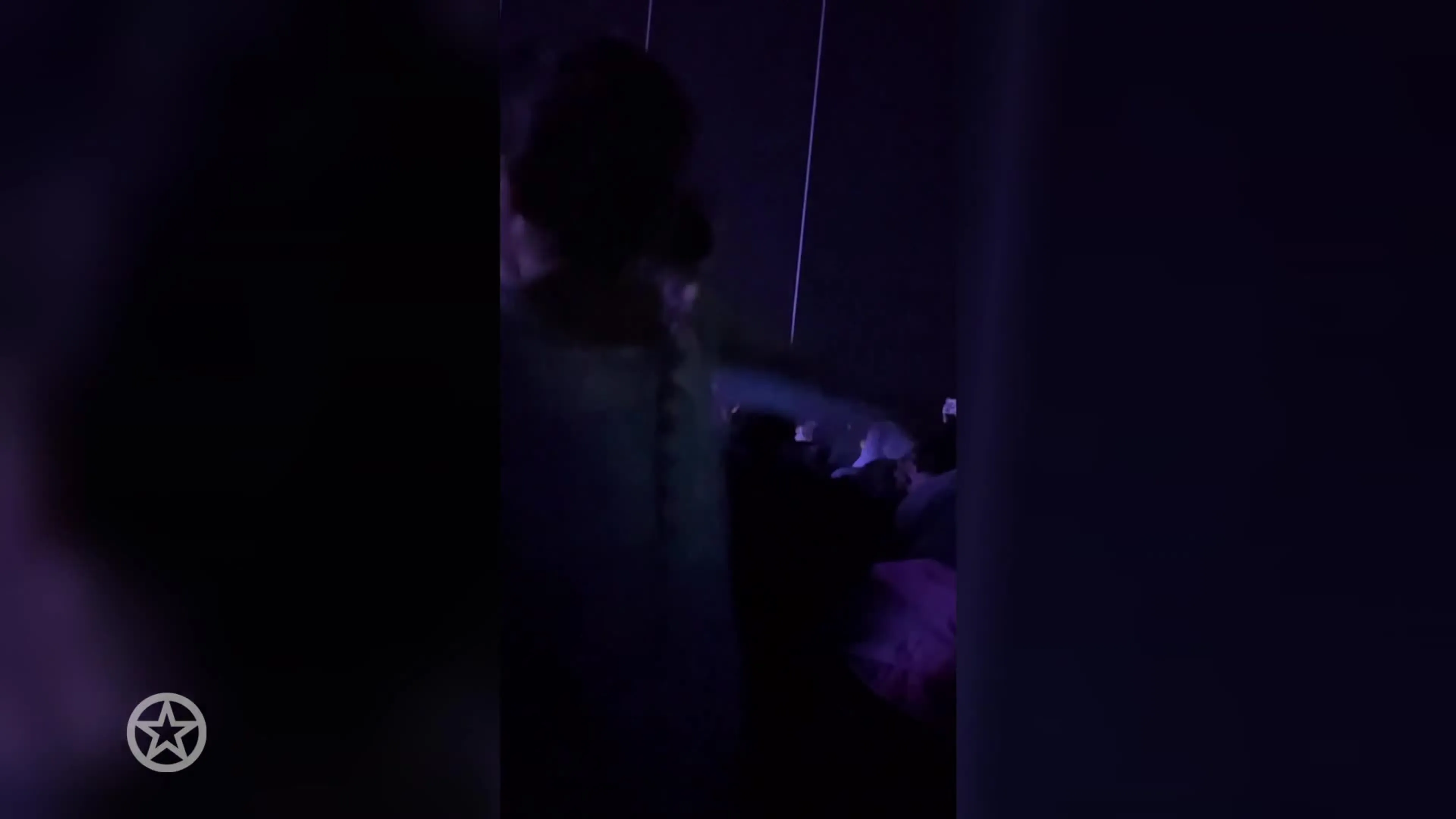 Teddy laat zangkunsten zien