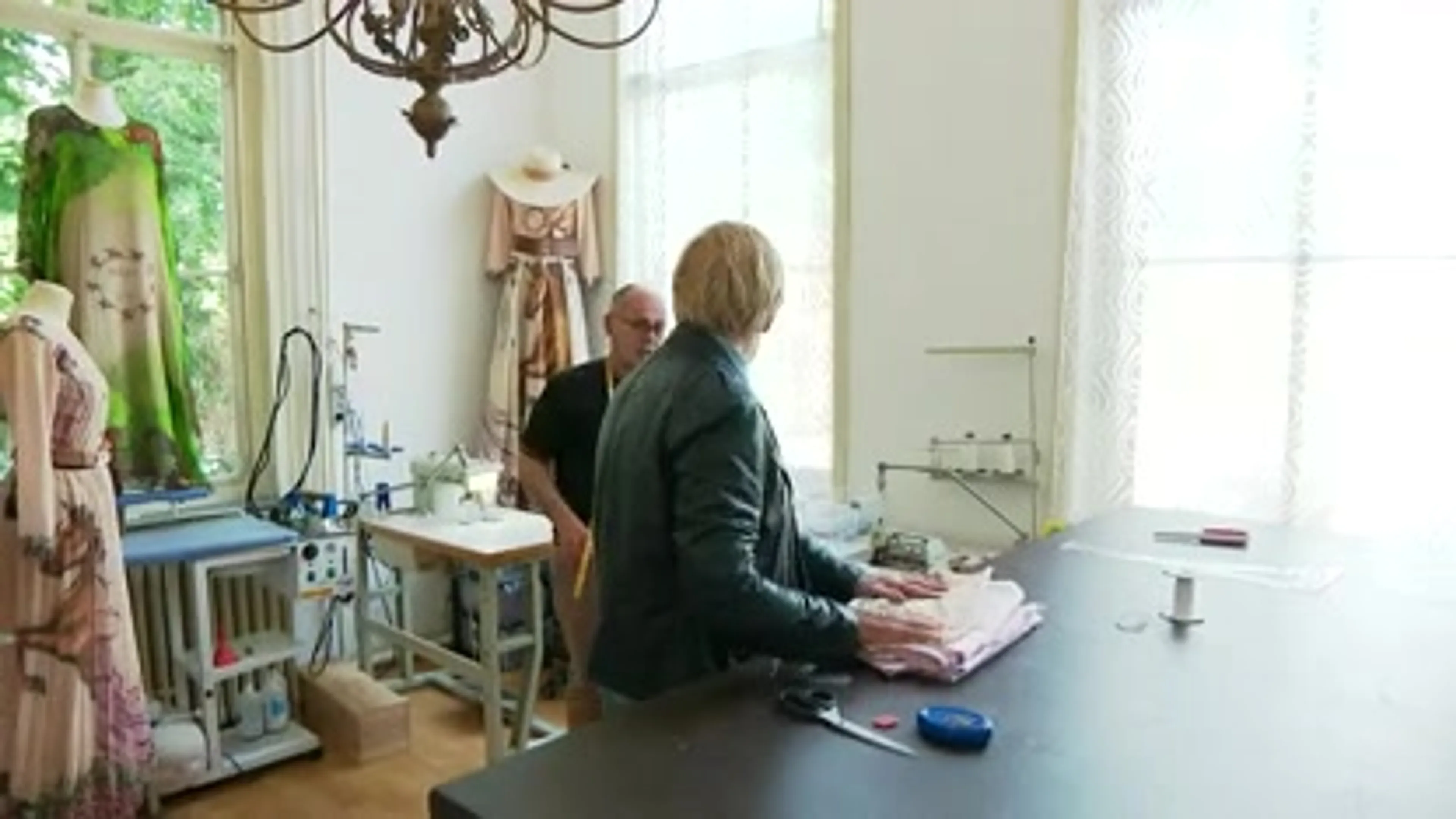 Mondkapjes maken met Addy van den Krommenacker