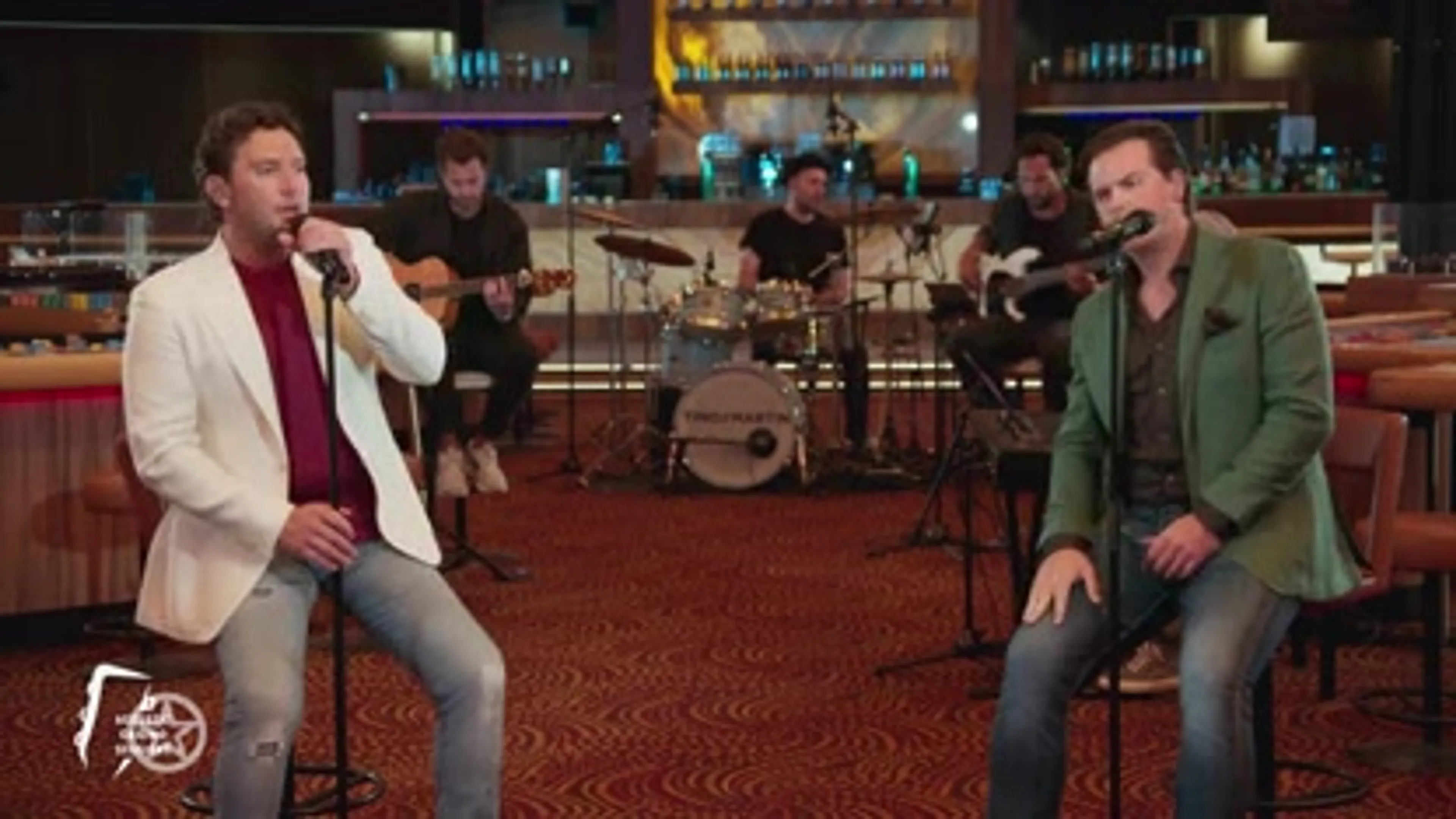 Tino Martin in duet met zijn grote vriend Quido