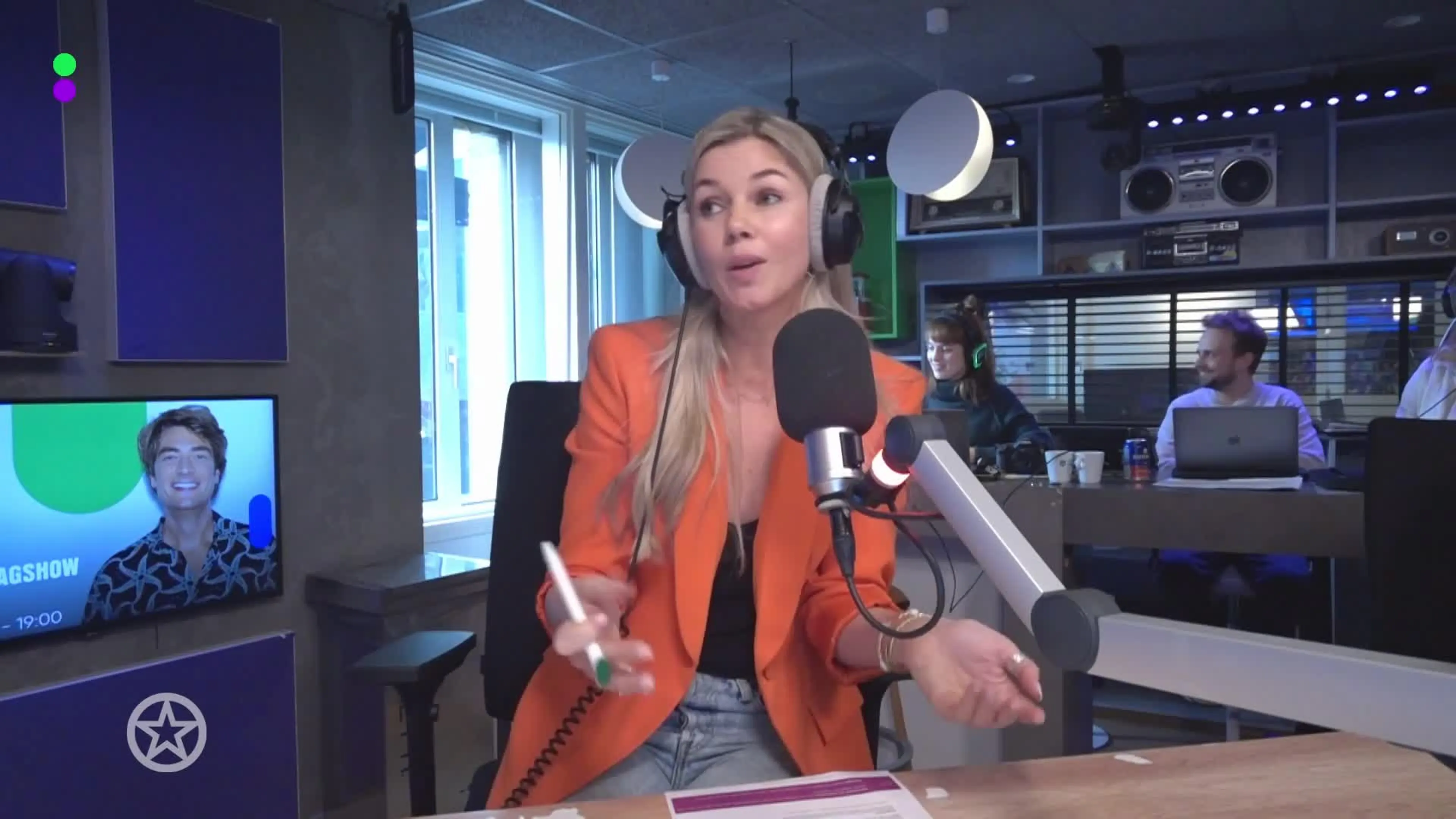 De 538 Middagshow live vanaf Camping van Oranje tijdens EK