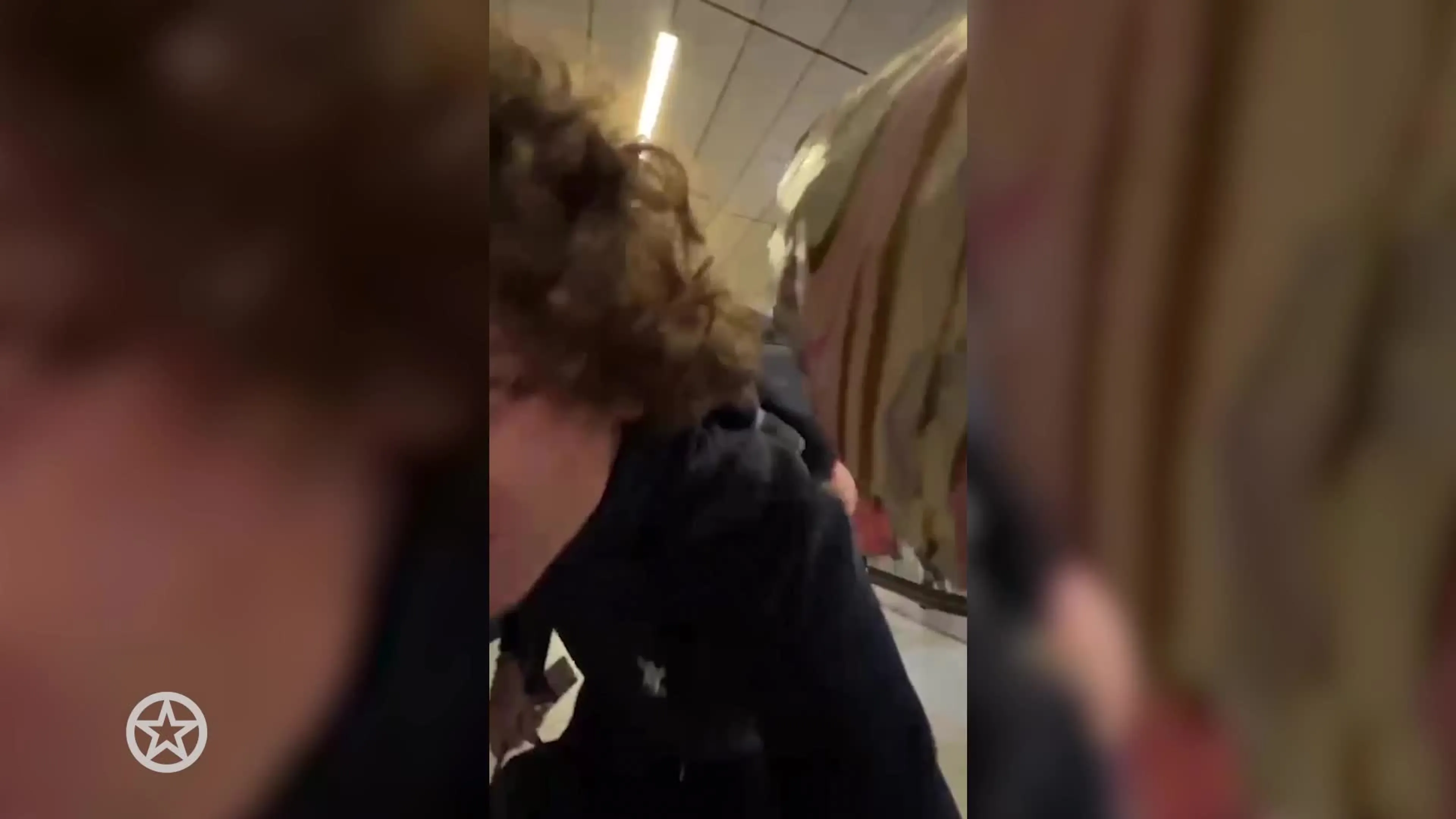Trijntje Oosterhuis herenigd met zoon Jonas