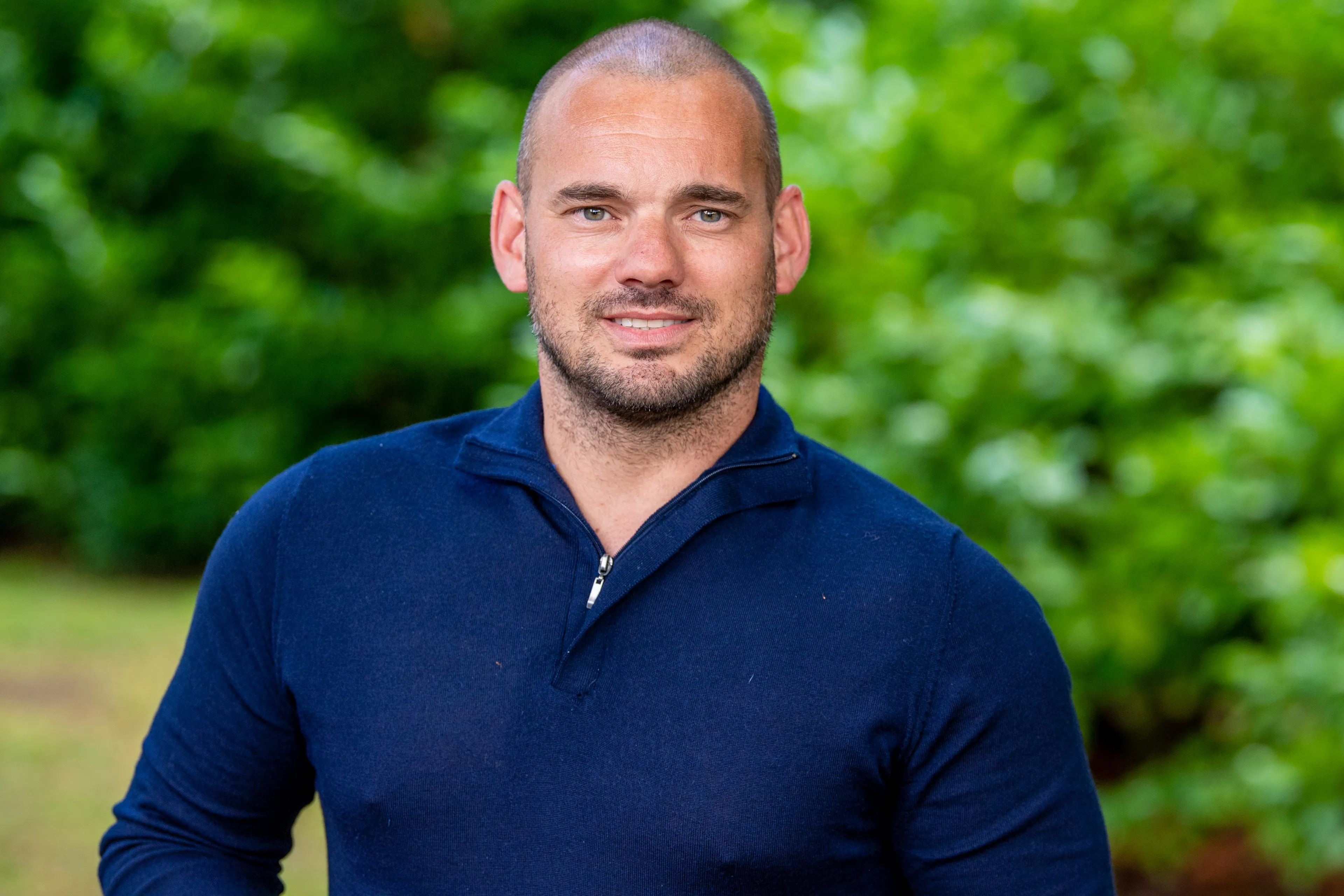 Wesley Sneijder beschuldigd van bedrog in boek