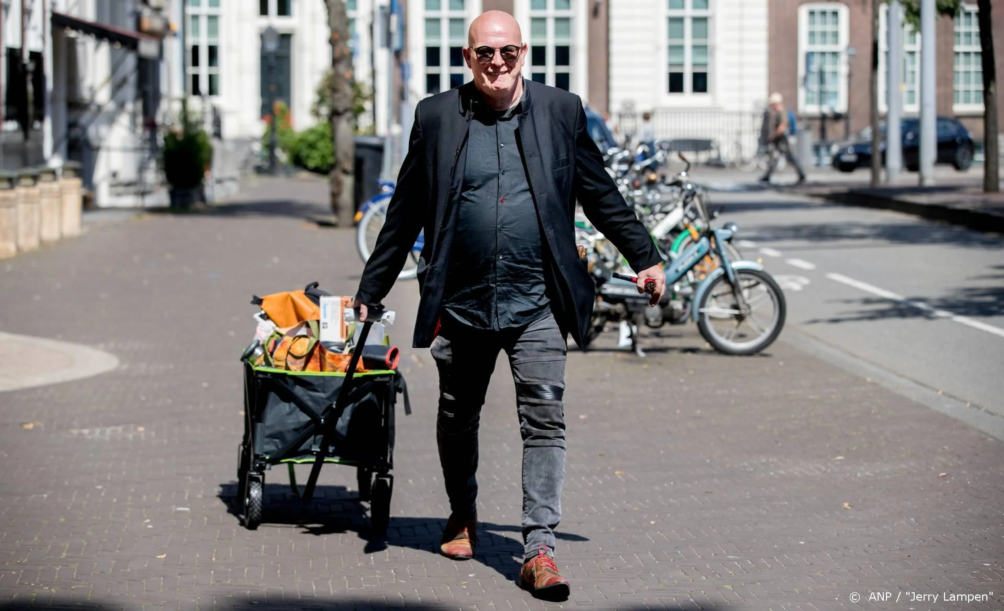 Pierre Wind gaat maaltijden aan huis bezorgen