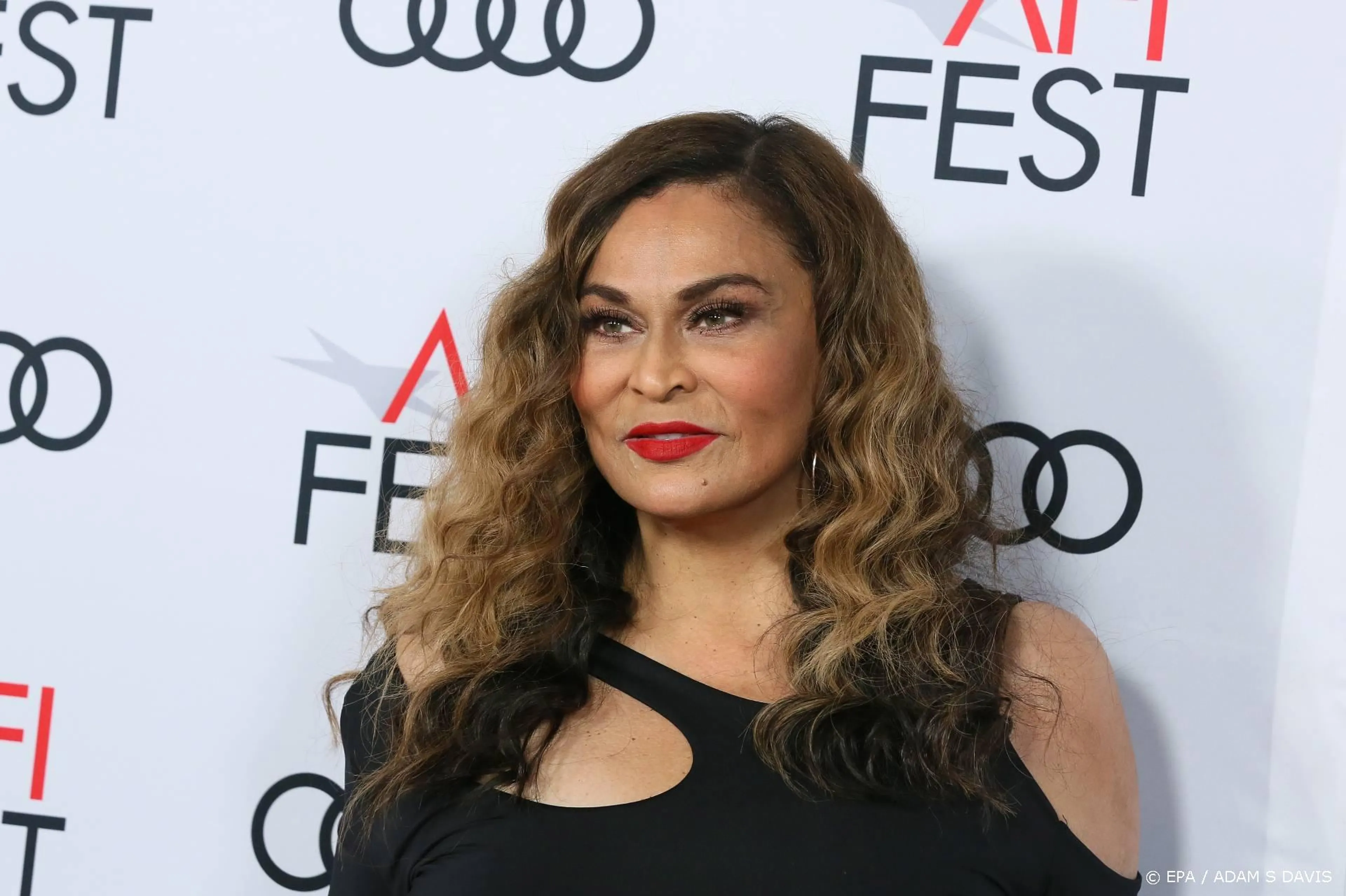 Moeder Beyoncé krijgt talkshow op Facebook
