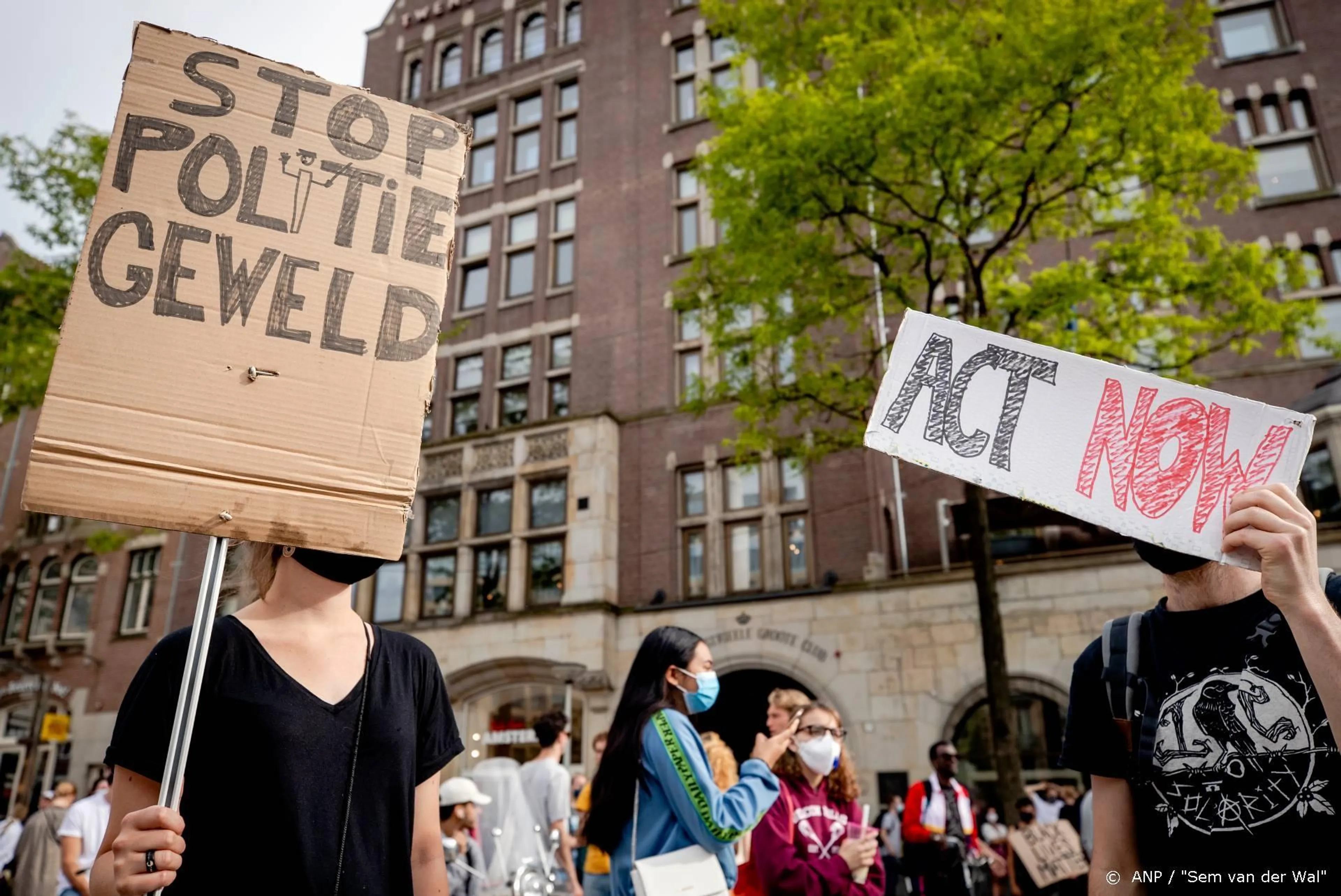 Blackout Tuesday: BN'ers gaan massaal 'op zwart'
