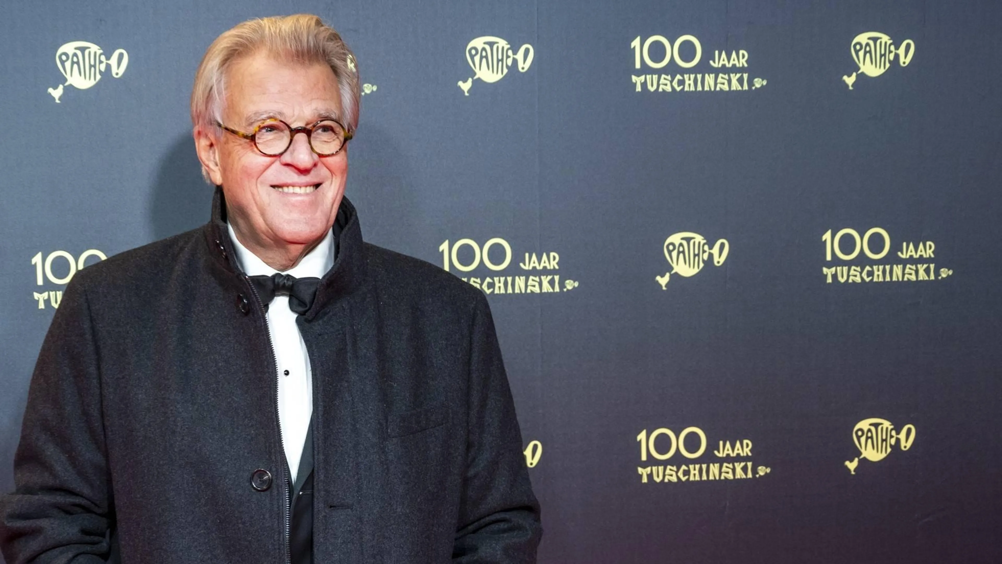 Jeroen Krabbé ontvangt deze award na 10 jaar