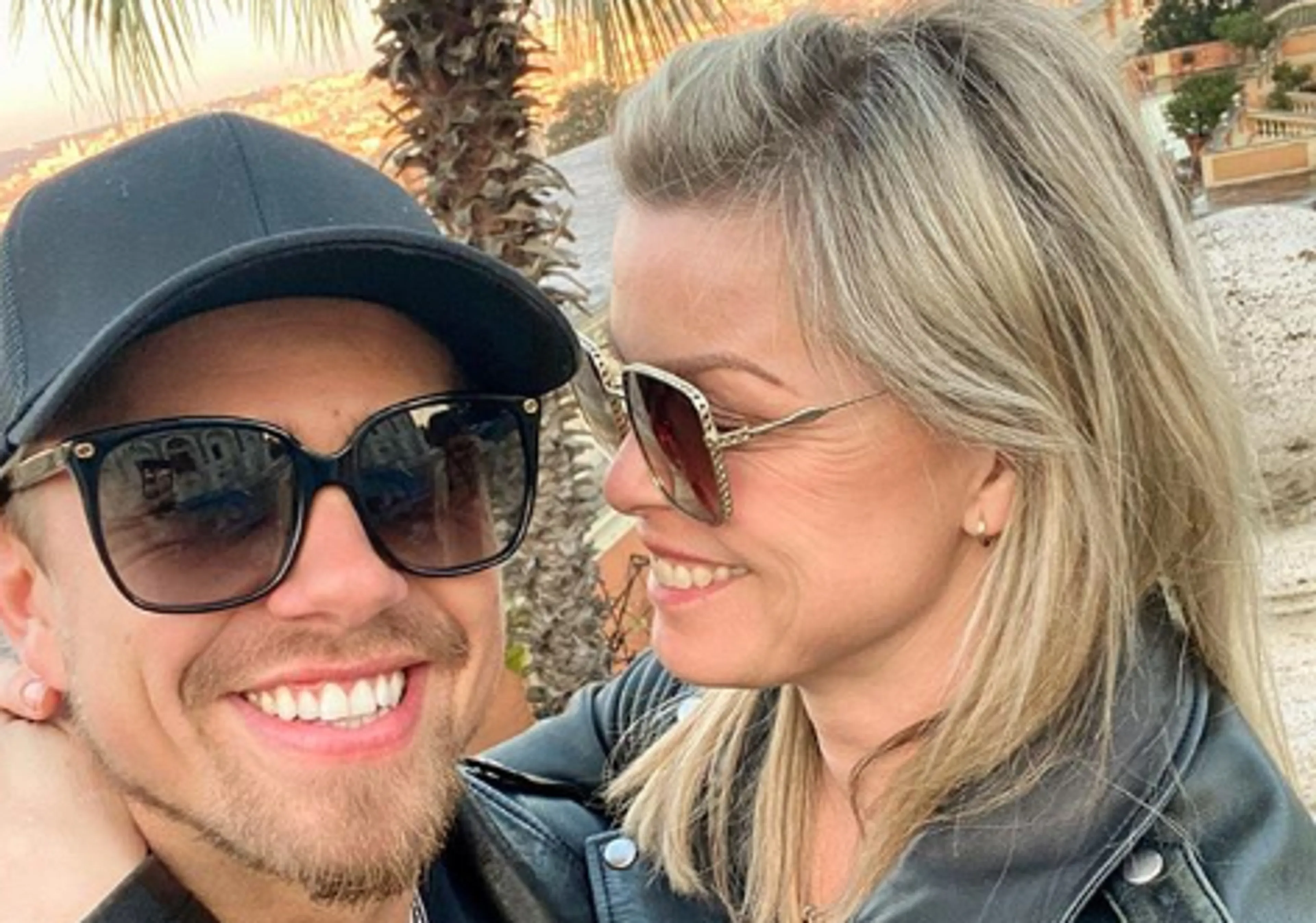 Bridget herenigd met André op Curaçao