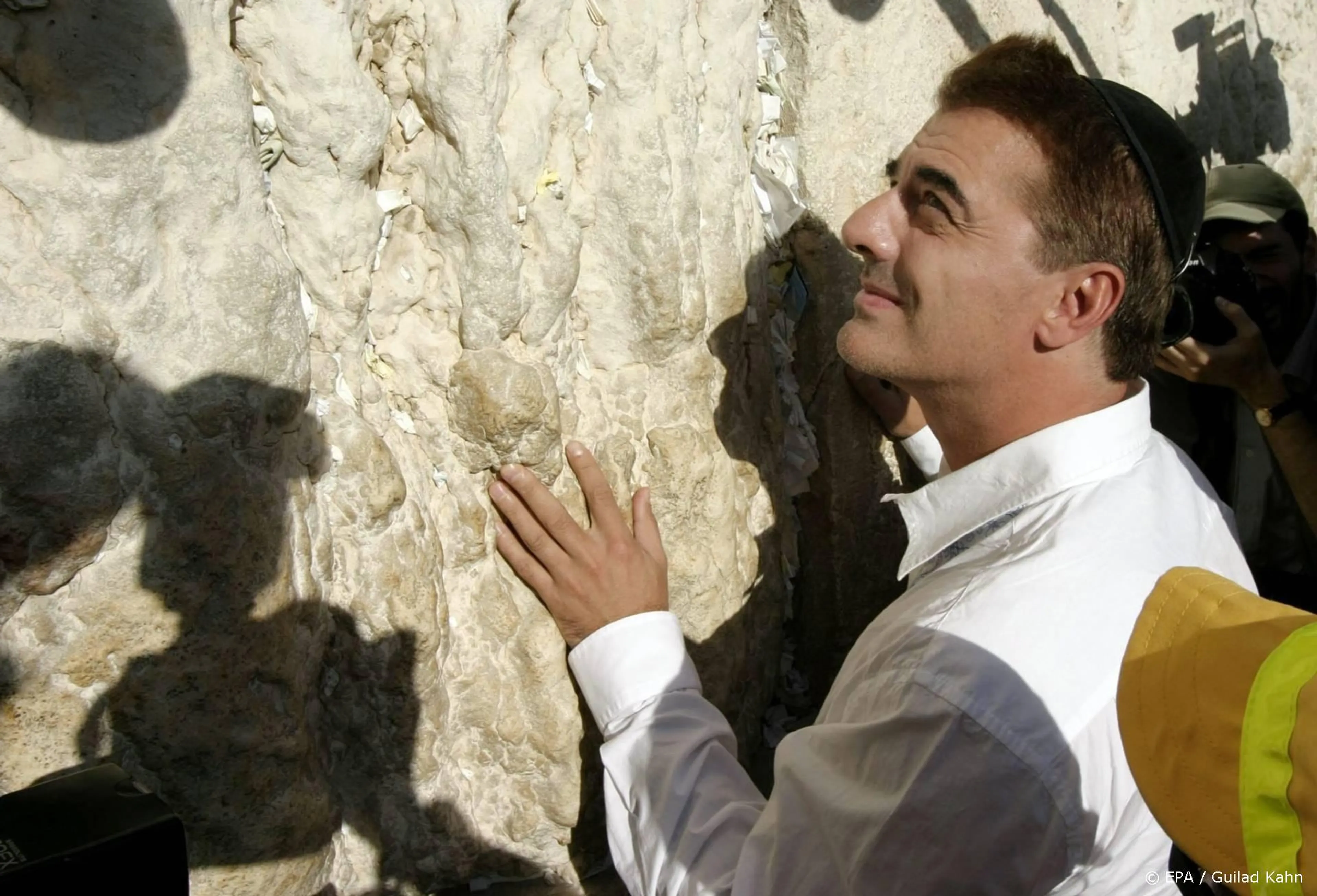 Chris Noth keert terug op sociale media na aantijgingen