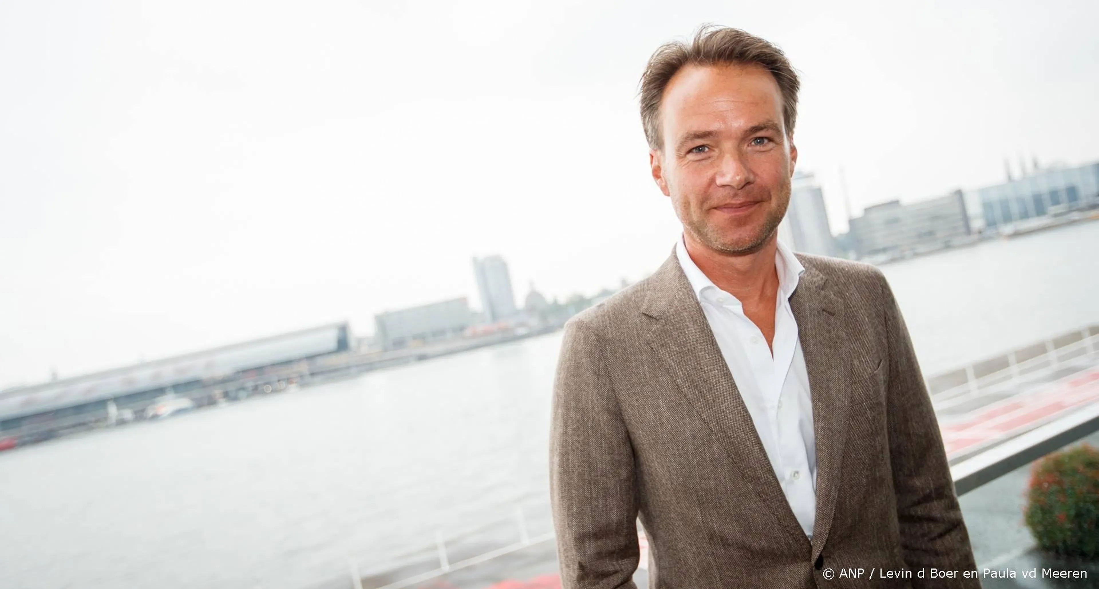 Goedaardige tumor in hersenen ontdekt bij journaallezer Antoin Peeters