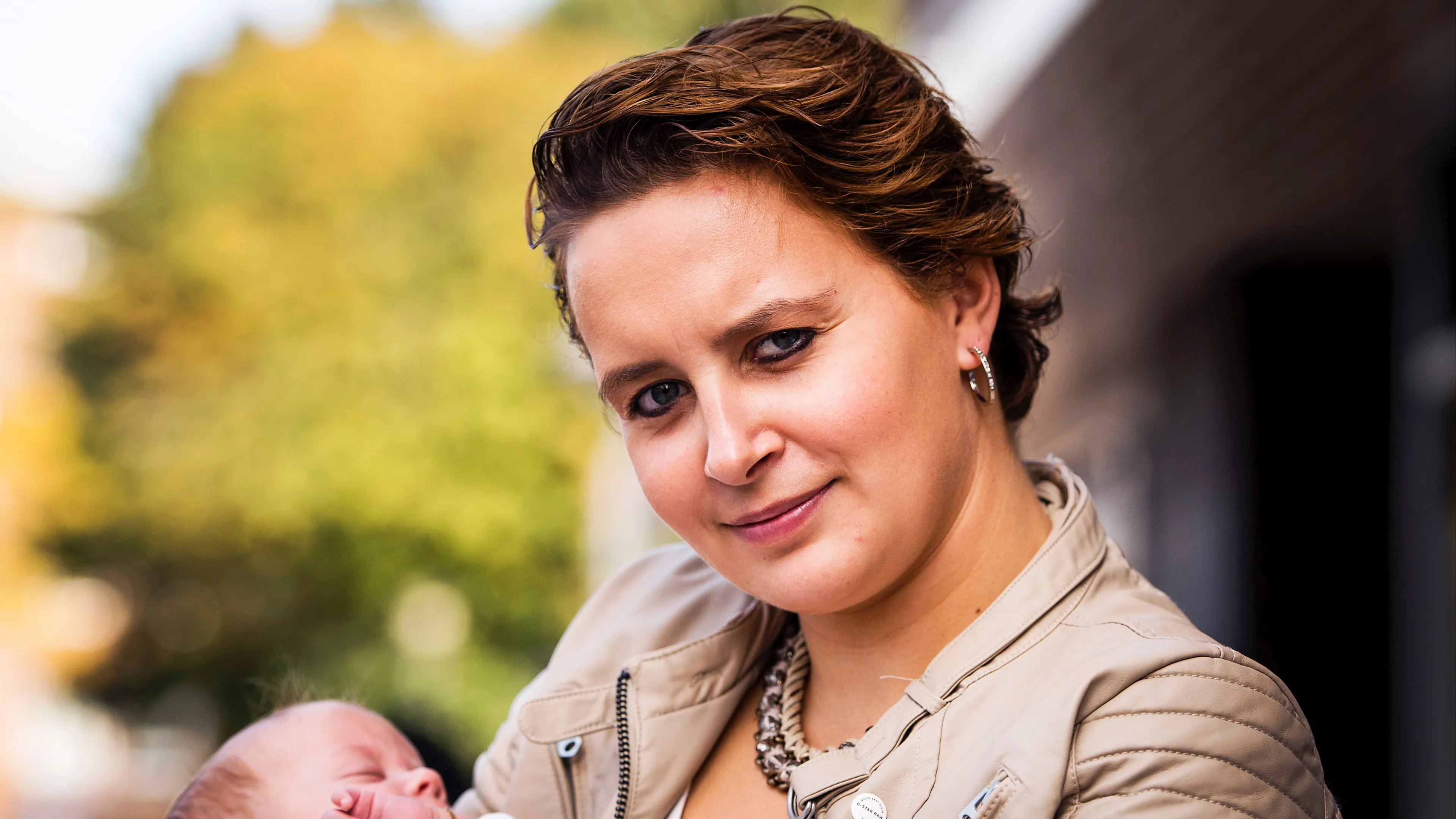 Virginia van Eck vraagt vriendin Mandy ten huwelijk