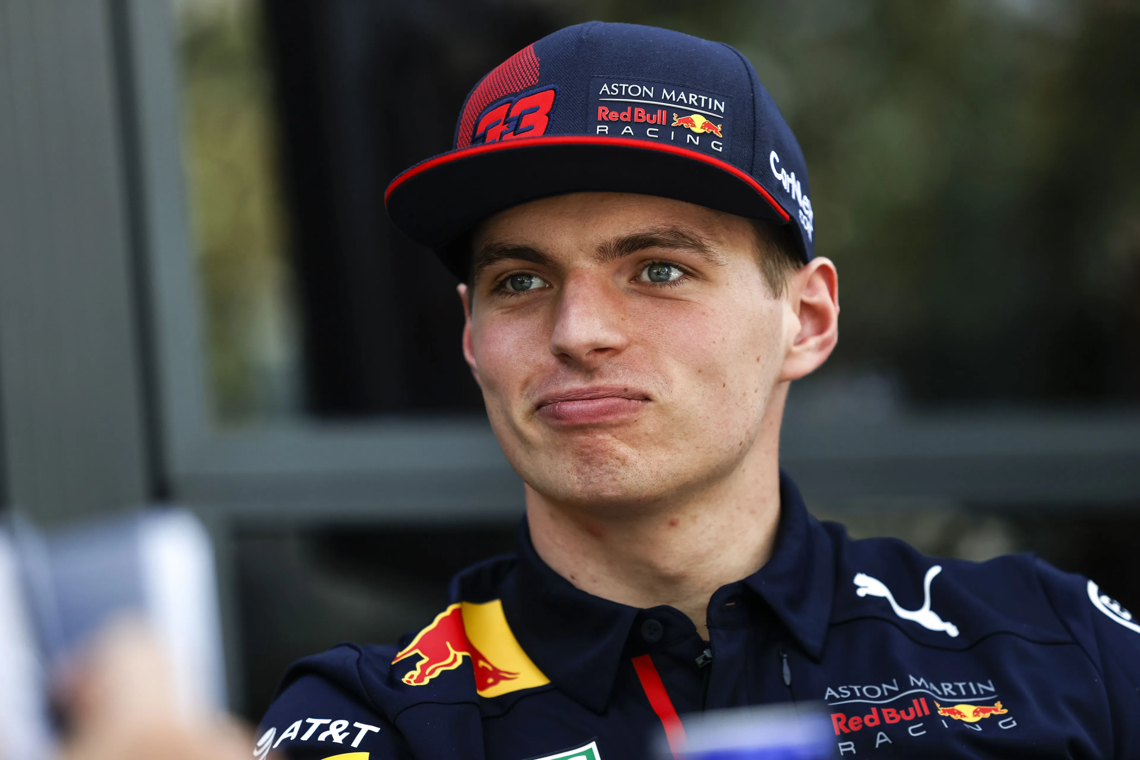 Max Verstappen mag de racebaan weer op