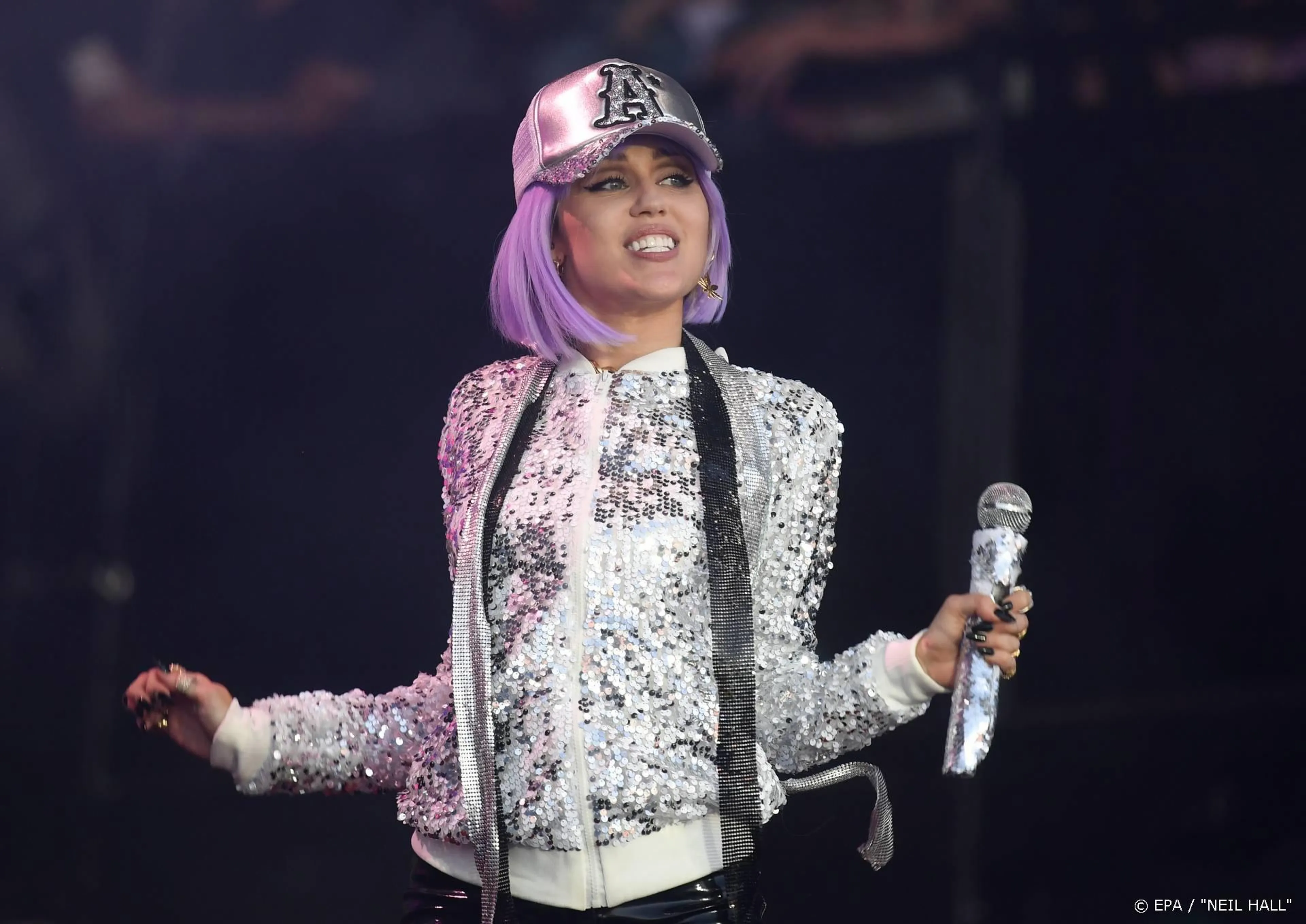 'Miley Cyrus is weer vrijgezel'