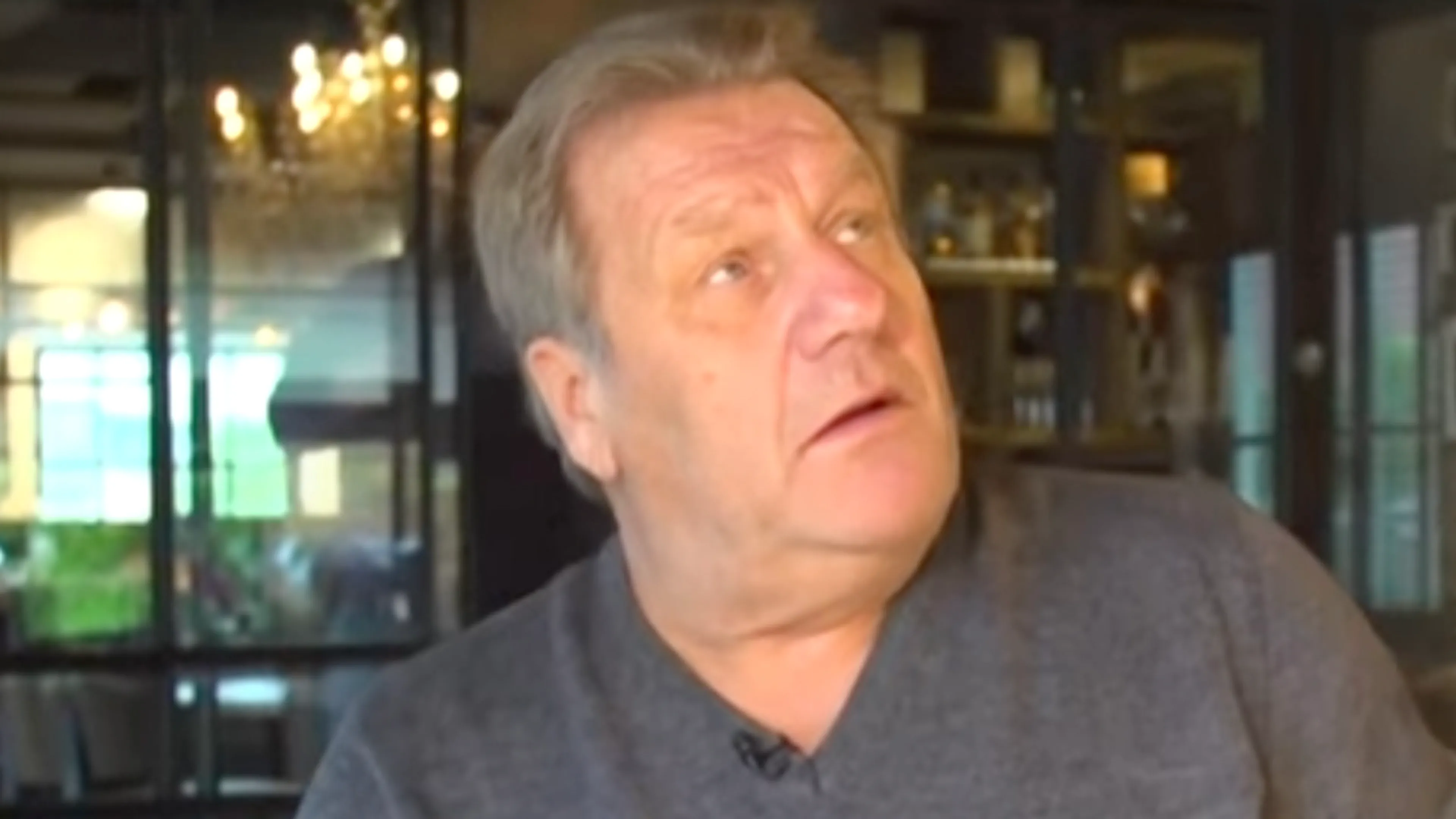 Jan Boskamp tegen ober in restaurant: 'Mais?! Wat is dat? Is dat Chinees?'