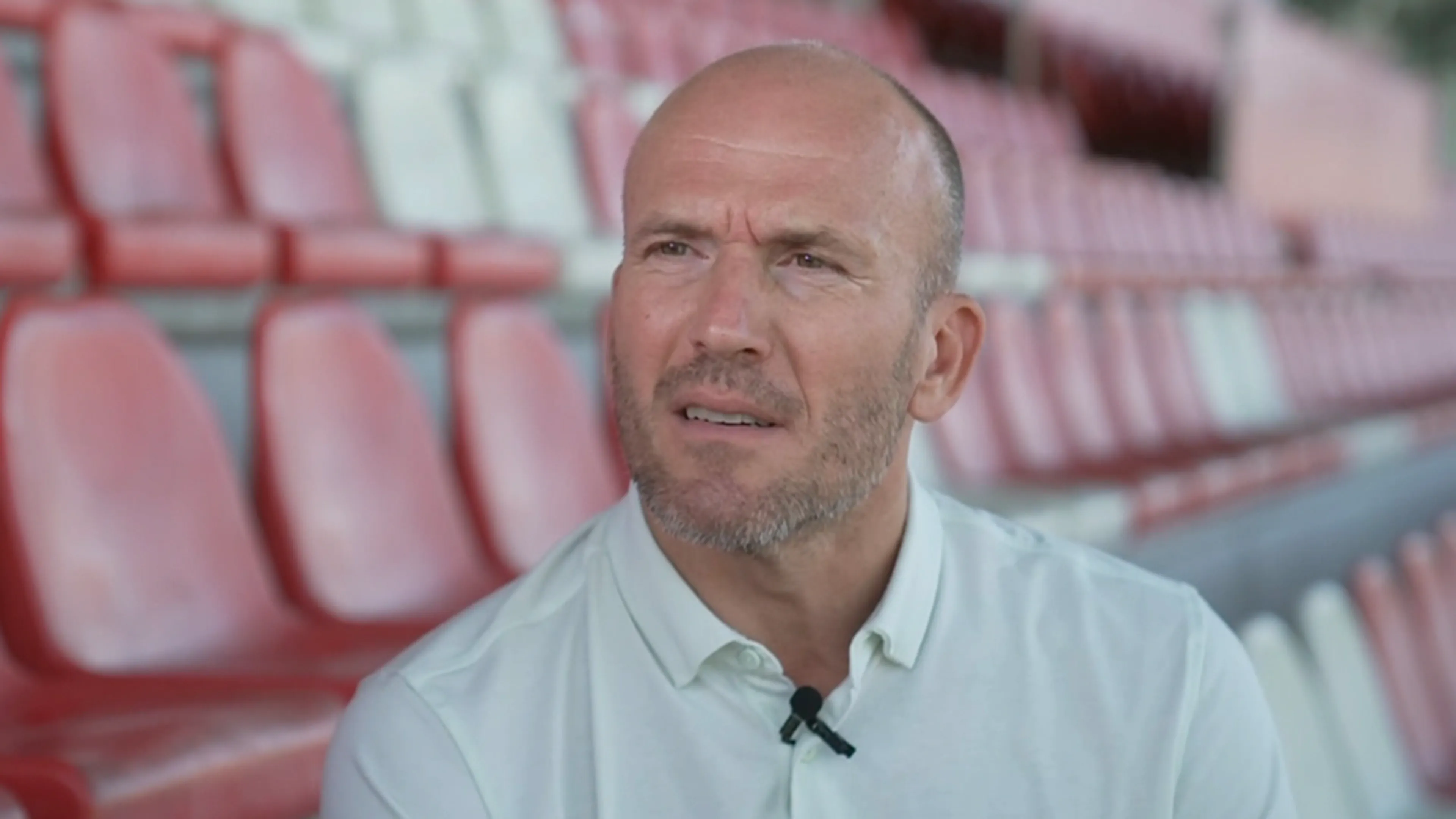 Technisch directeur Kroes ontevreden over transferperiode Ajax: 'Ik heb bakzeil gehaald'