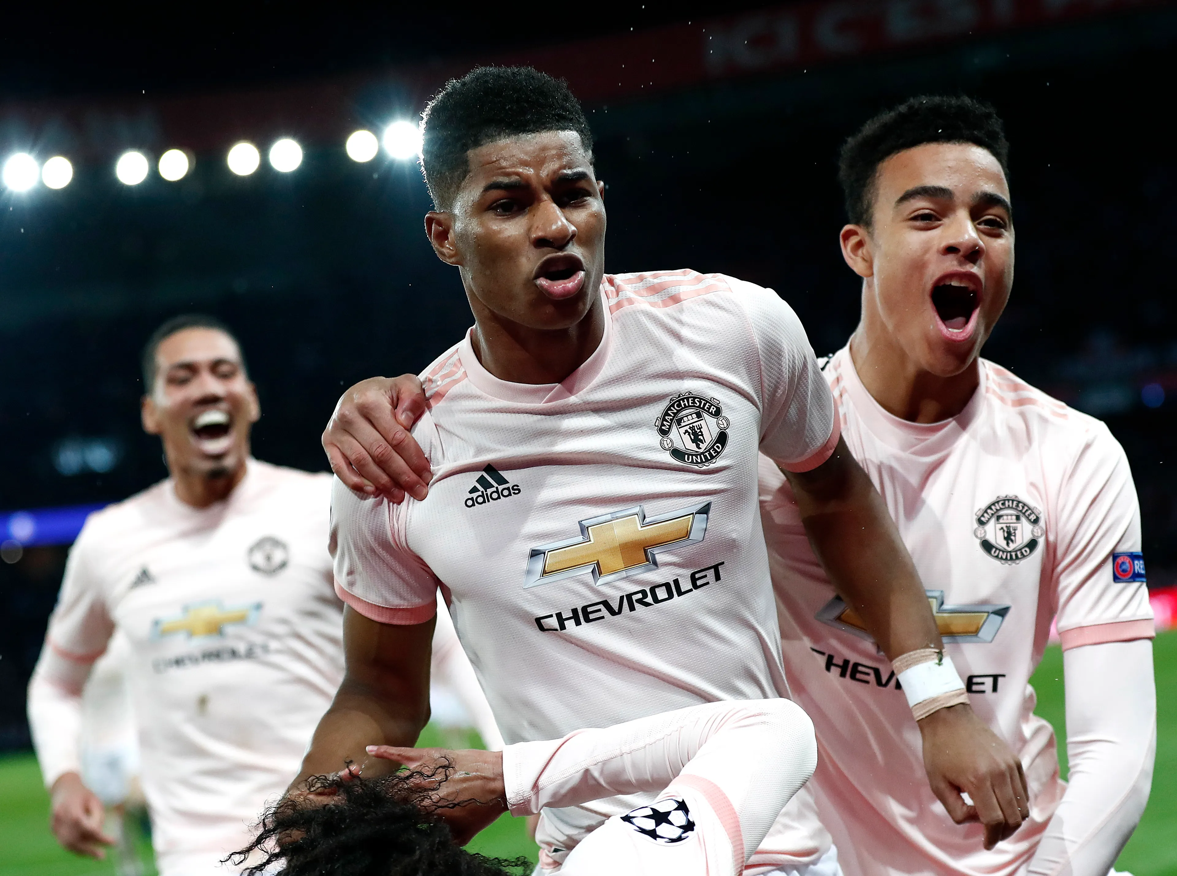 Rashford blijft United trouw
