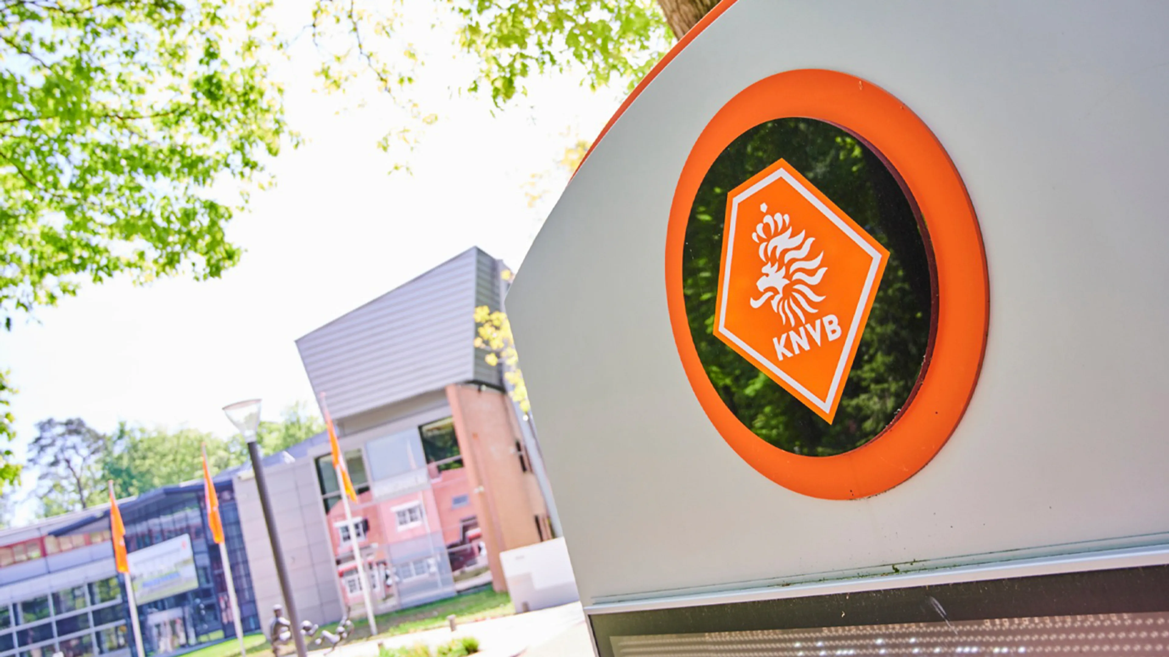Valentijn oppert nieuwe KNVB-directeur: ‘Probeer hem’