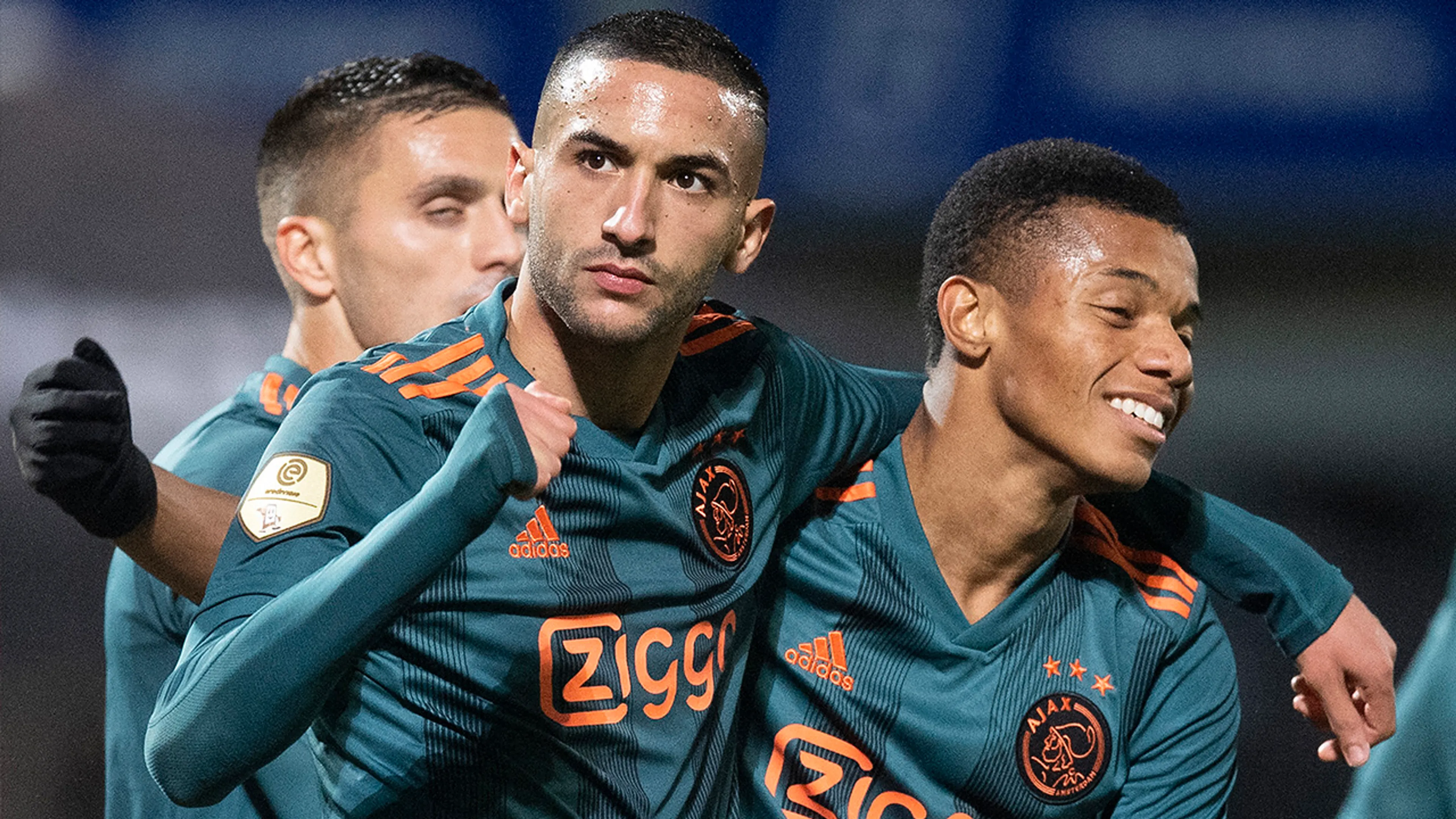 Ajax met Neres en zonder Álvarez tegen Chelsea