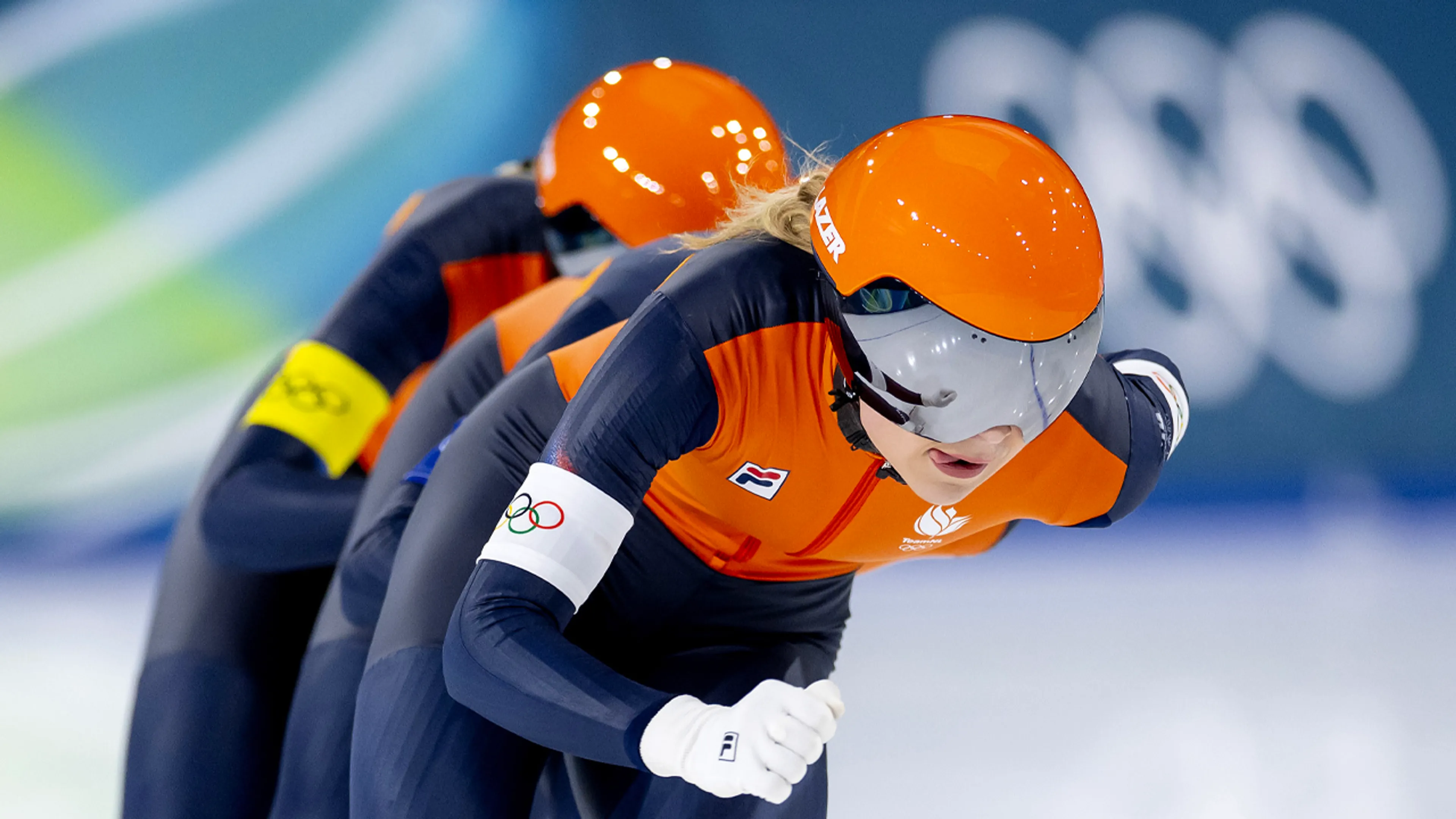 Nederlandse vrouwen naar finale op ploegenachtervolging, mannen strijden om brons