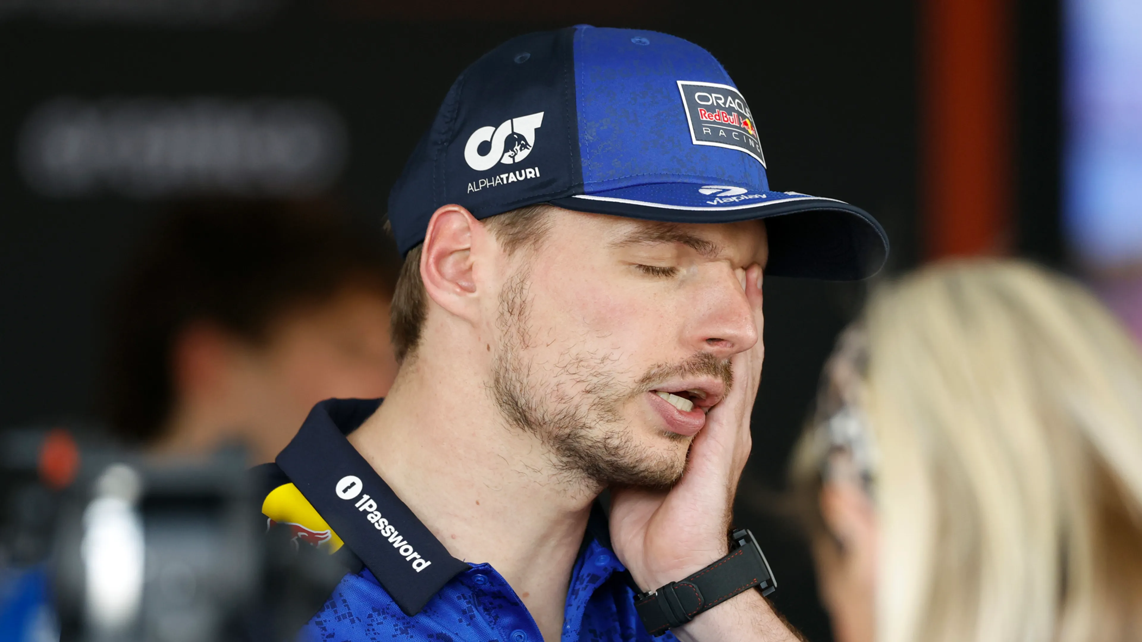 Verstappen boos na tweede schuiver in acht dagen tijd: 'Ik ben er absoluut niet blij mee'