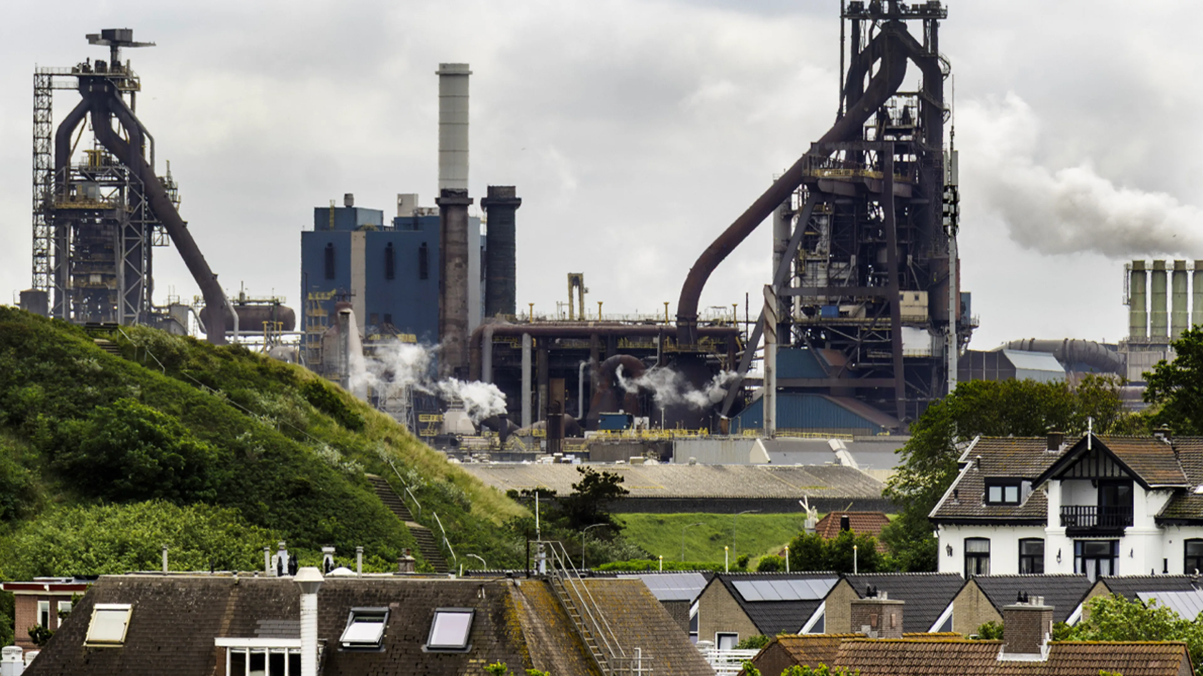 Openbaar Ministerie vervolgt Tata Steel voor opzettelijke vervuiling