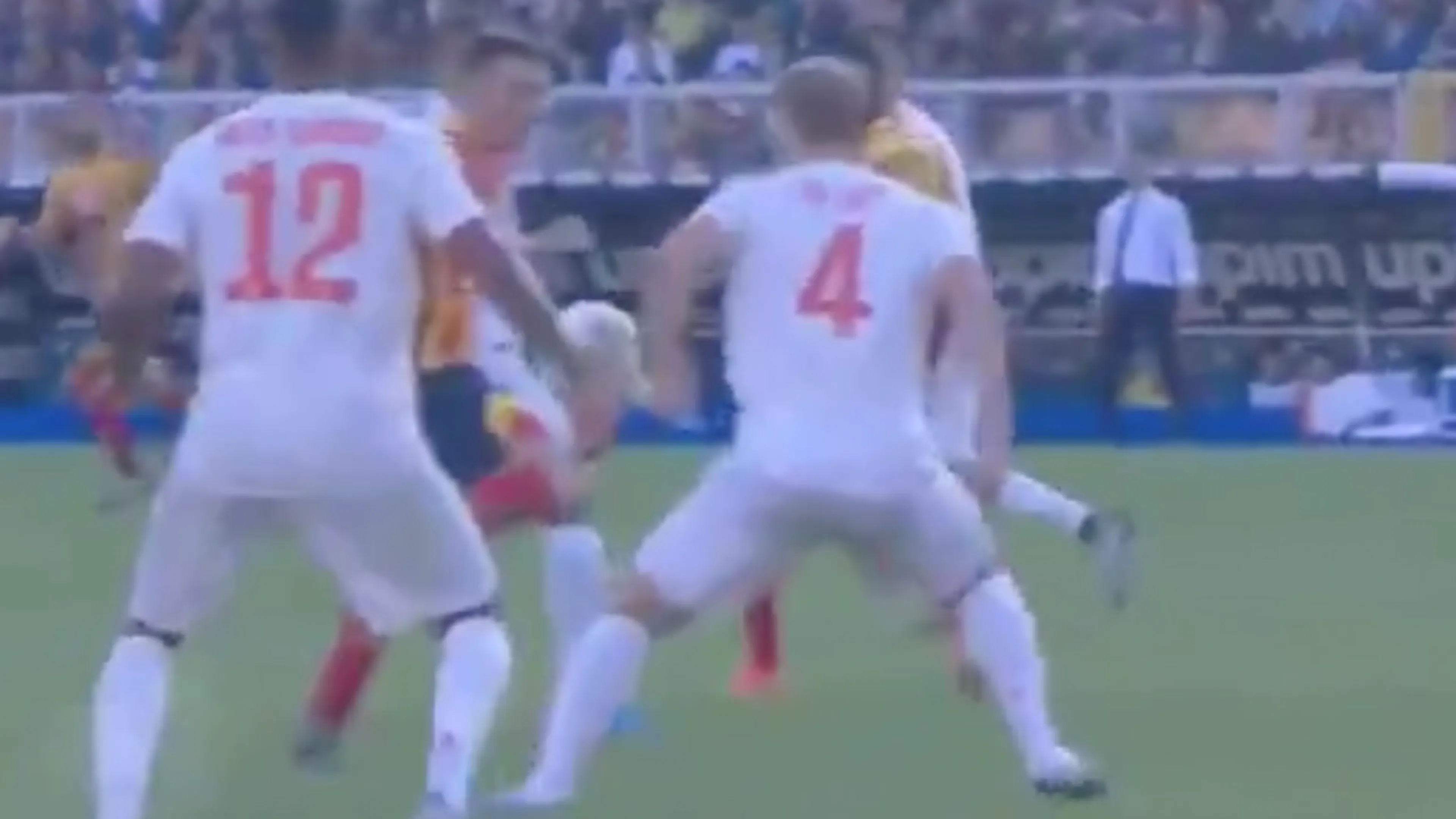 VIDEO: De Ligt veroorzaakt opnieuw penalty met handsbal