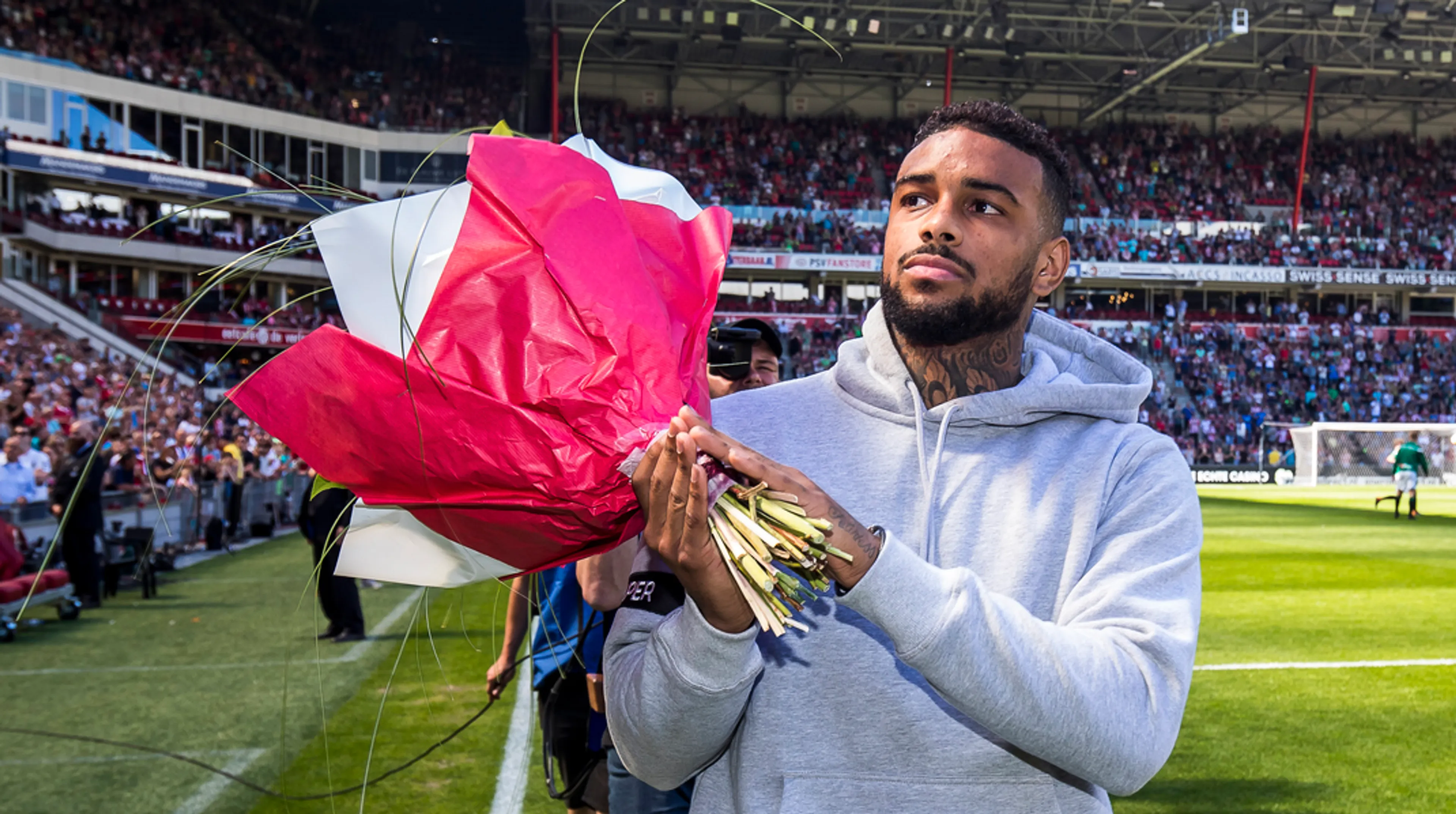 Locadia debuteert weer met doelpunt