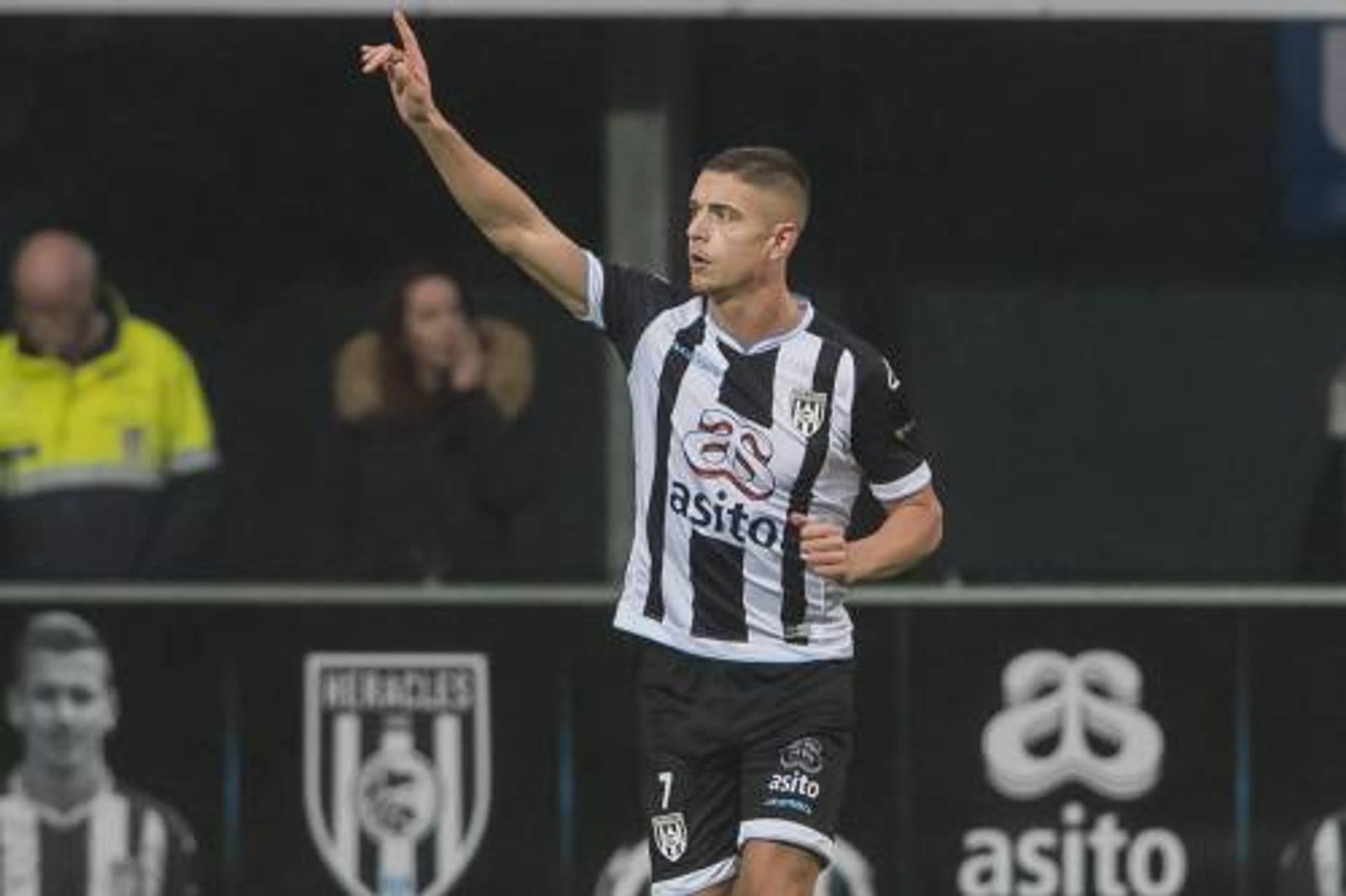 Swansea City haalt Peterson weg bij Heracles