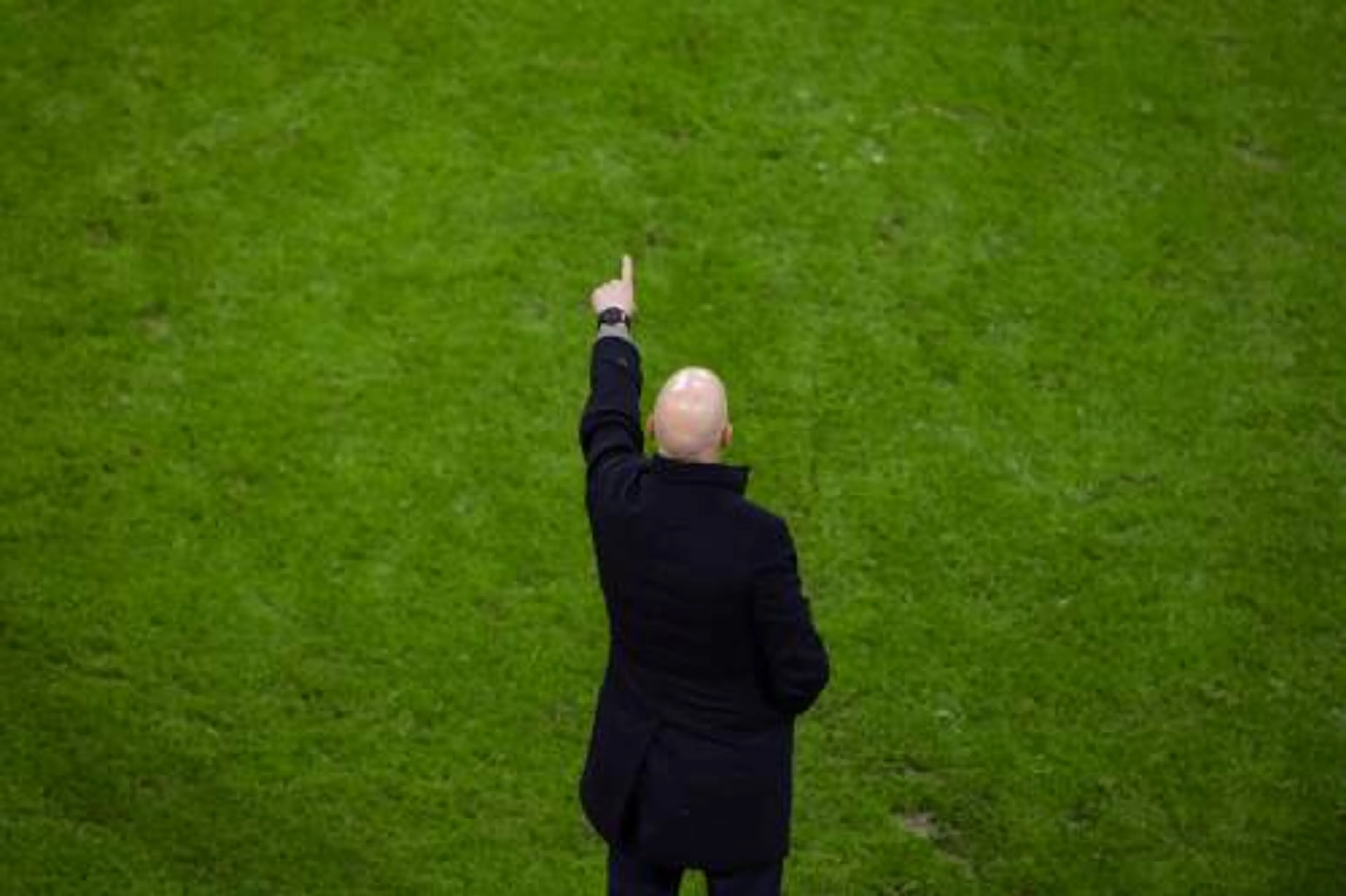 Jarige Ten Hag krijgt gewenste cadeau