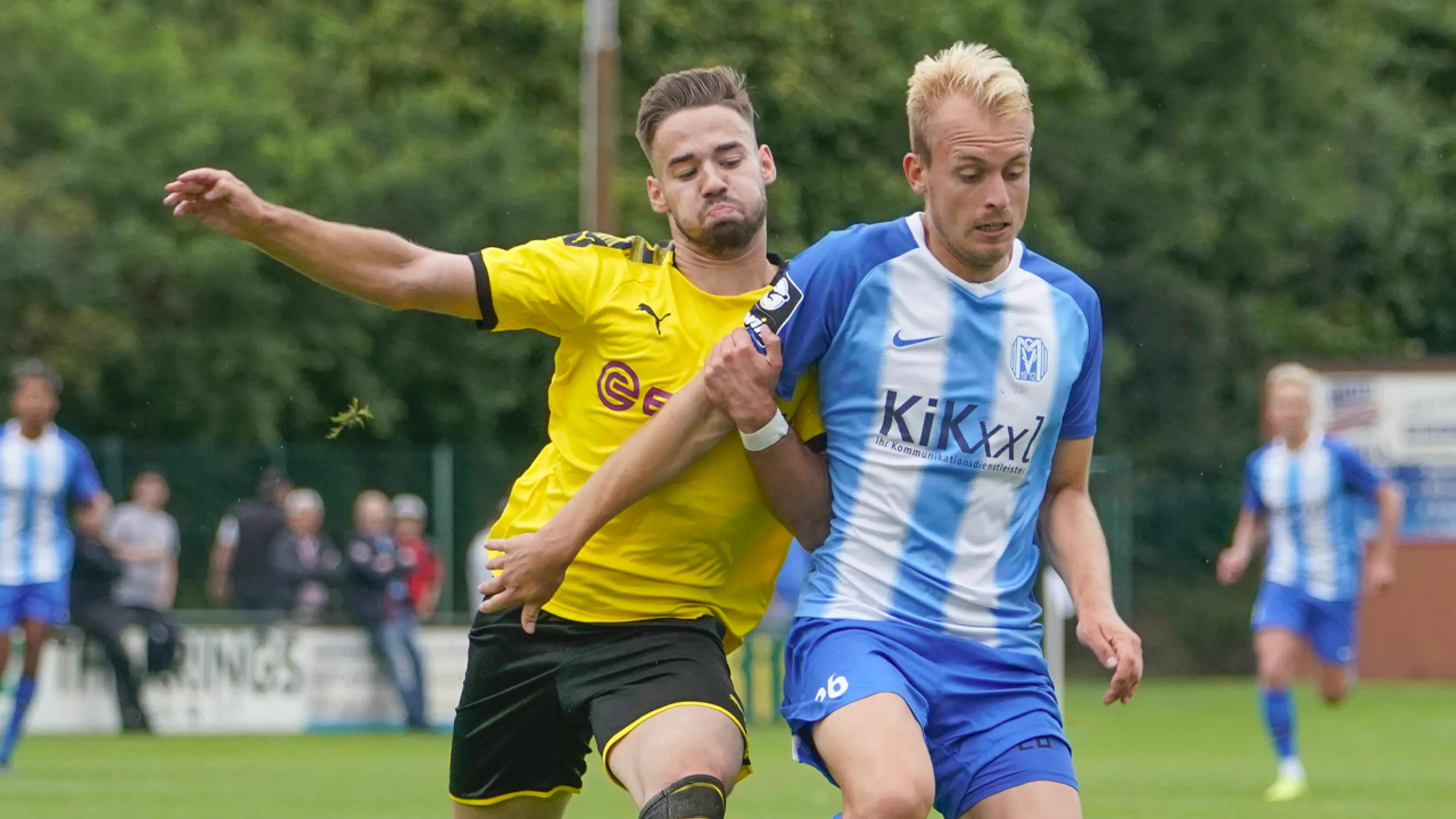 Heracles haalt Duitse verdediger uit Dortmund
