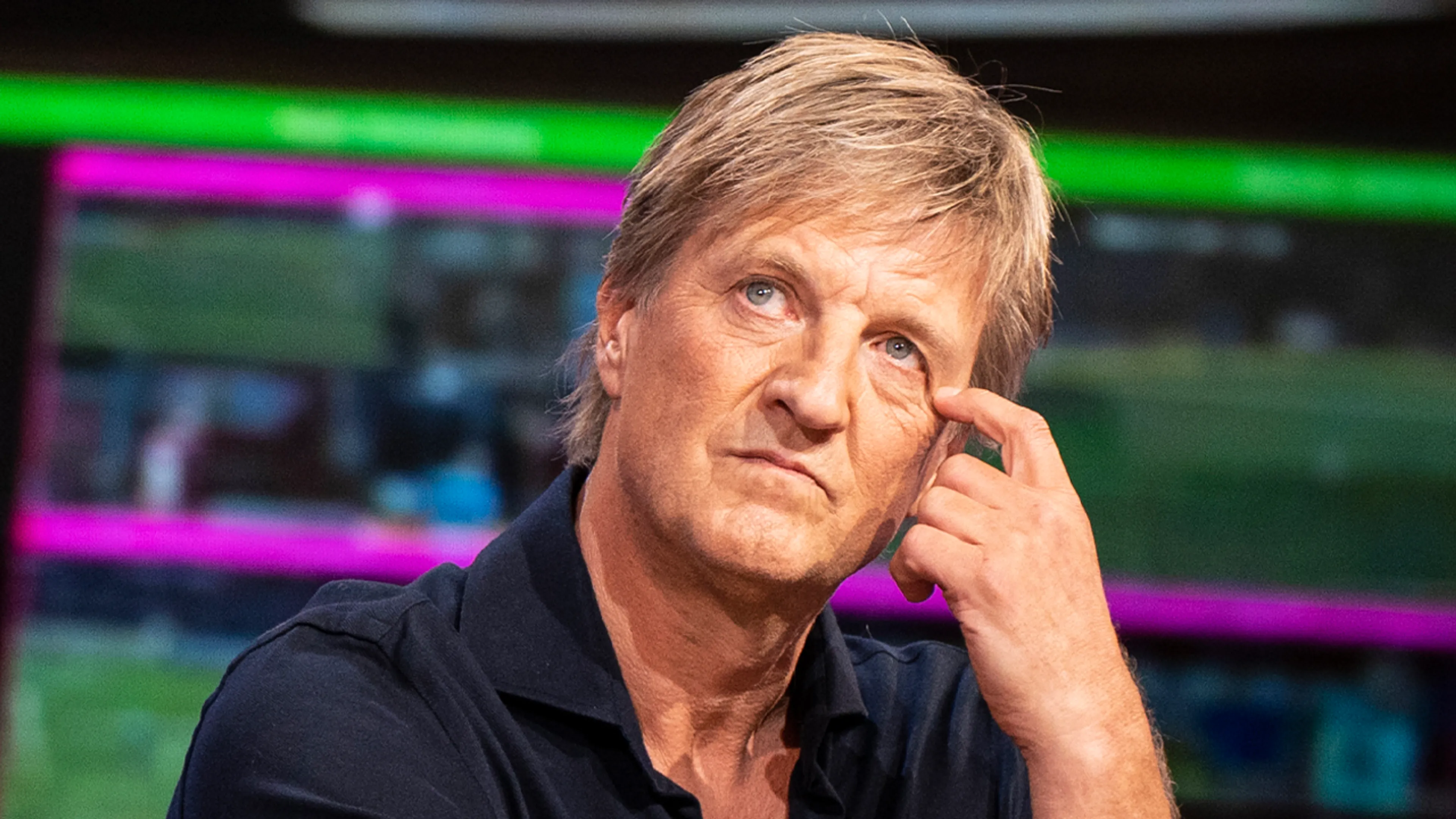 Wim stoort zich aan 'enfant terrible' bij Oranje: 'Dat ziet er toch niet uit?!'