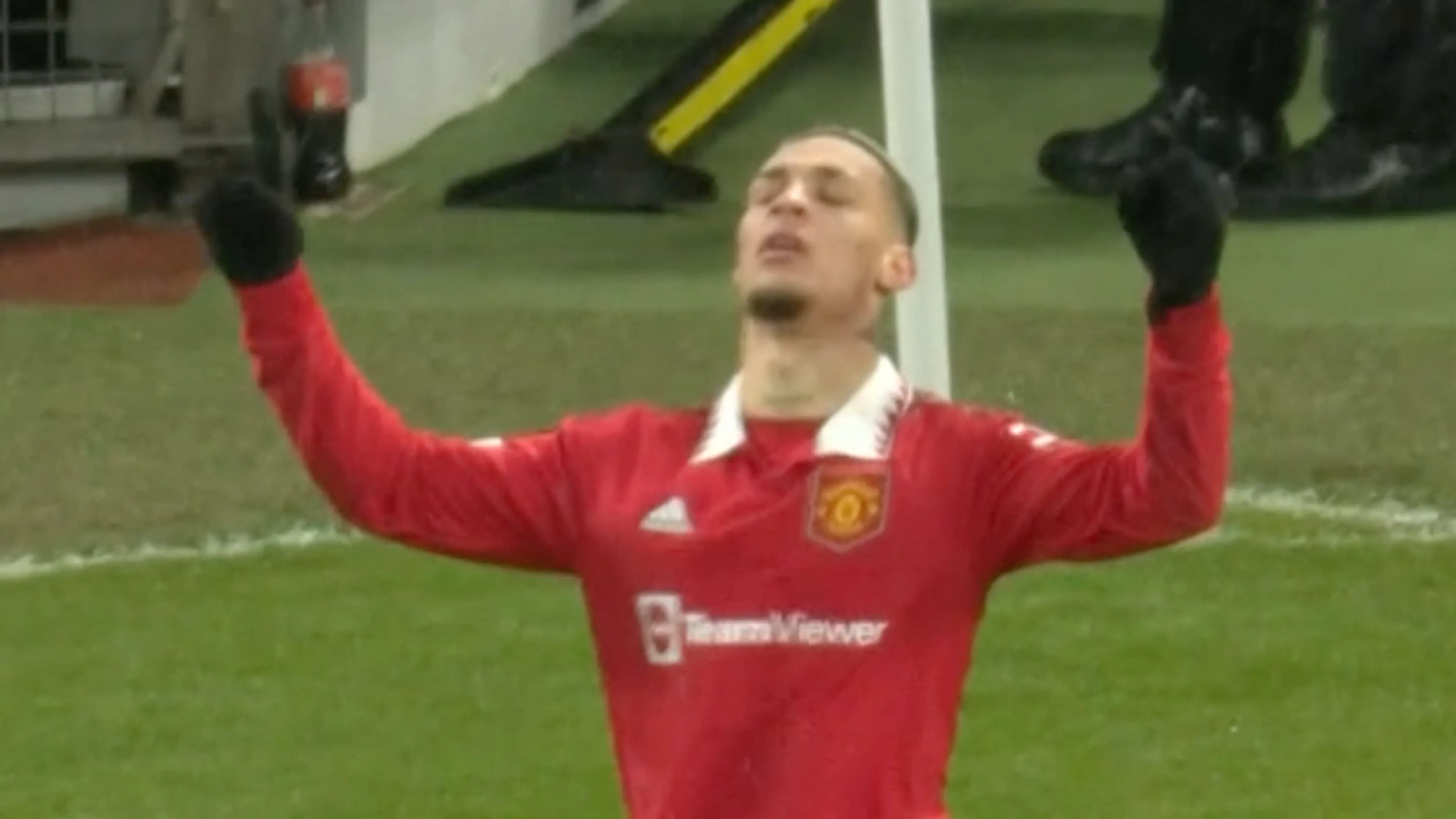 VIDEOGOAL: Manchester United - Real Betis 2-1 (Antony)