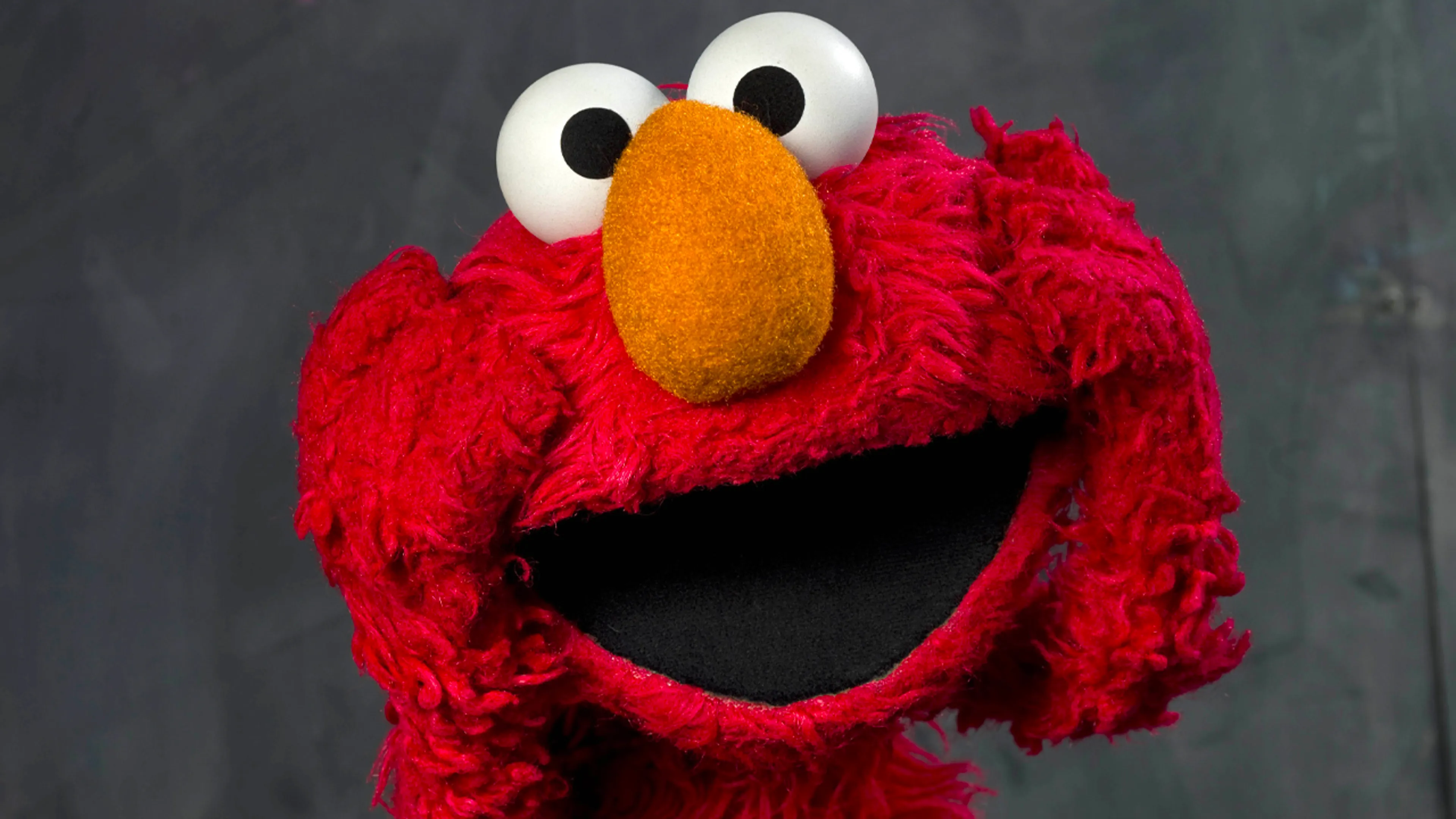 Antisemitische teksten op gehackt X-account Elmo van Sesamstraat