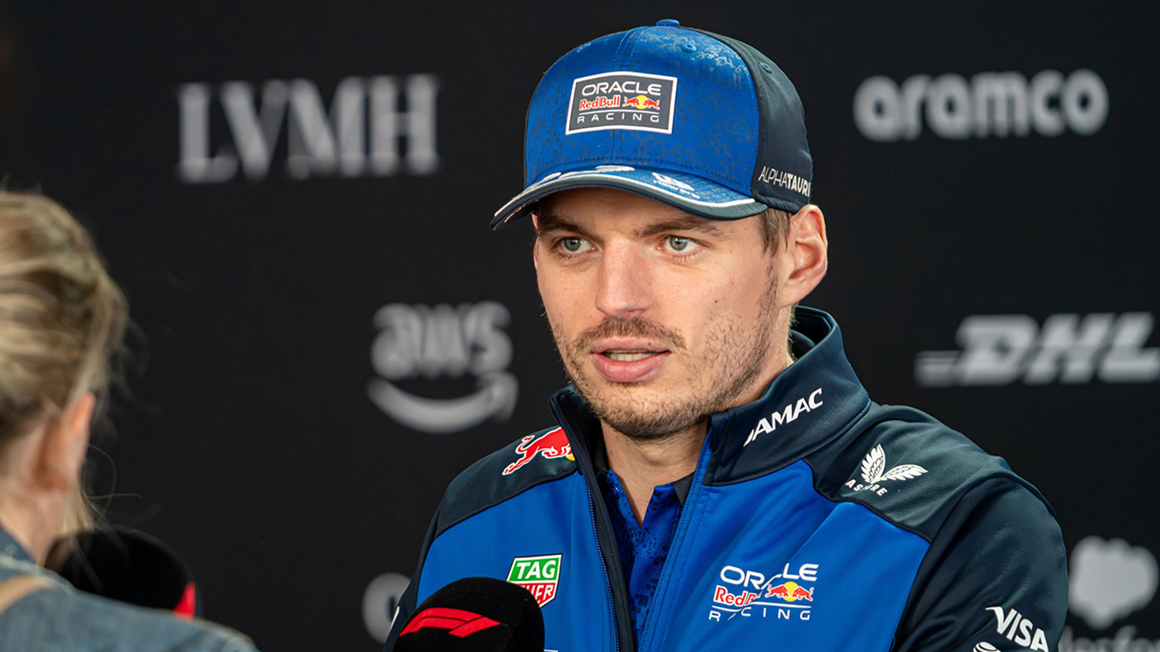 Max Verstappen stuurt journalist weg in Japan: 'Ik praat niet voordat hij weggaat'