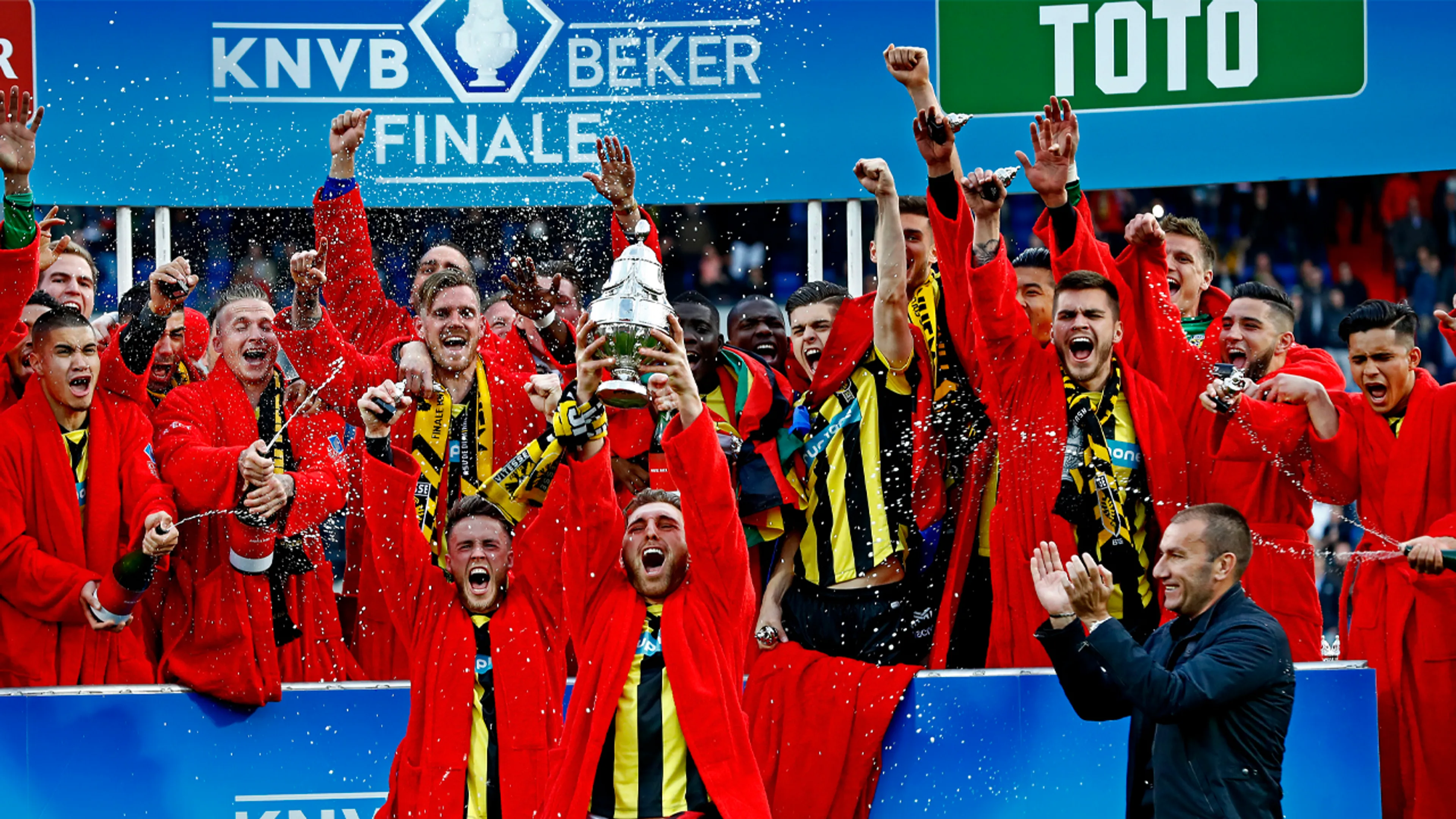Vandaag in 2017: Vitesse boekt historische bekerwinst