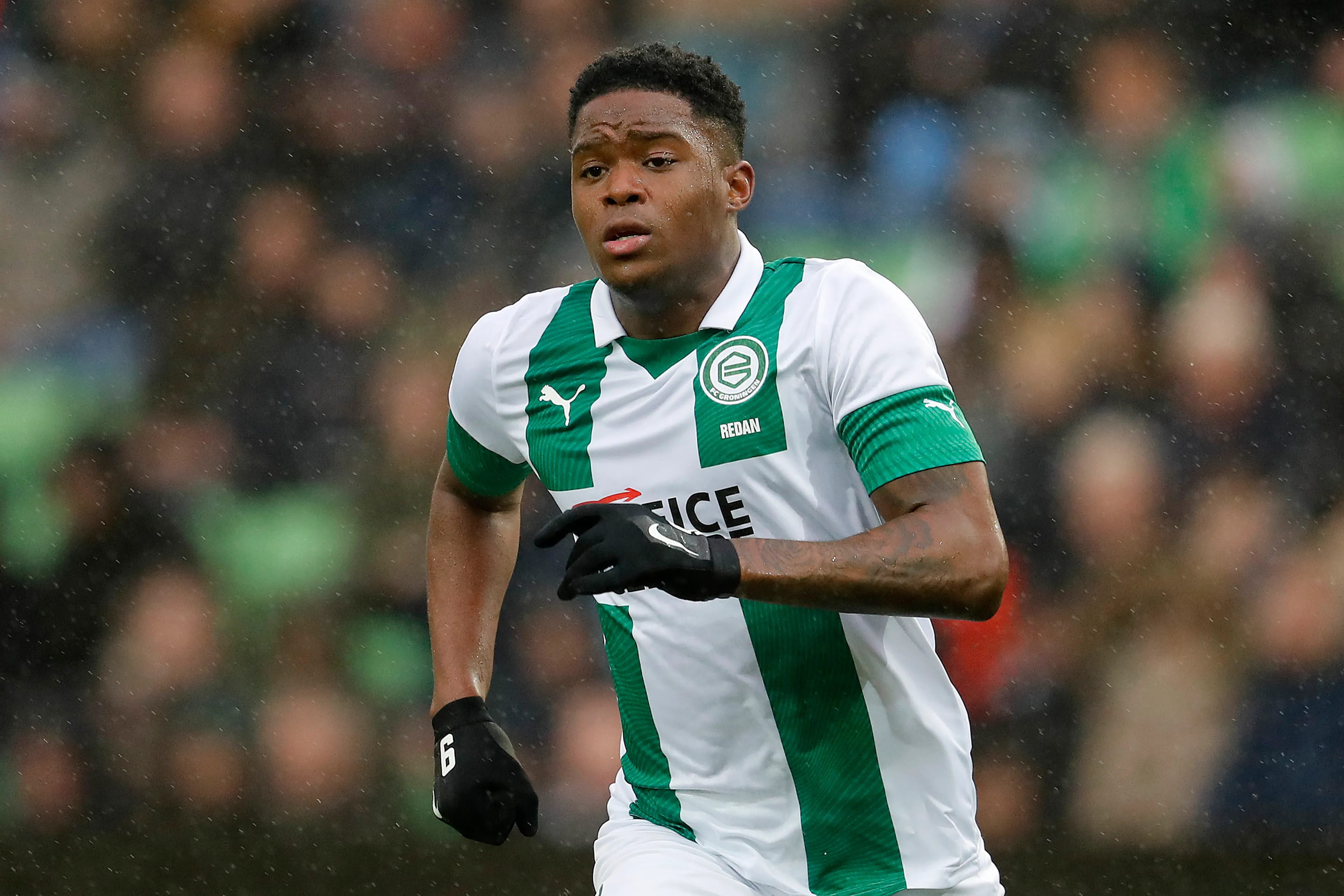 Redan zegt sorry en doet donatie aan goed doel