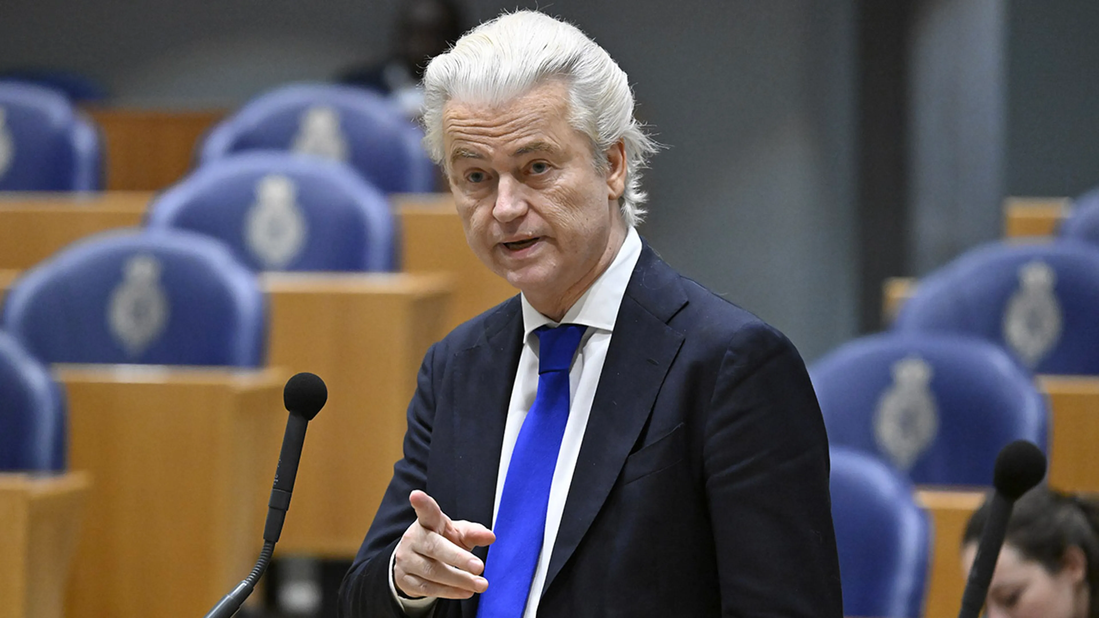 Raad van State kritisch op plan voor ledenplicht: partijen uitsluiten van verkiezingen gaat te ver