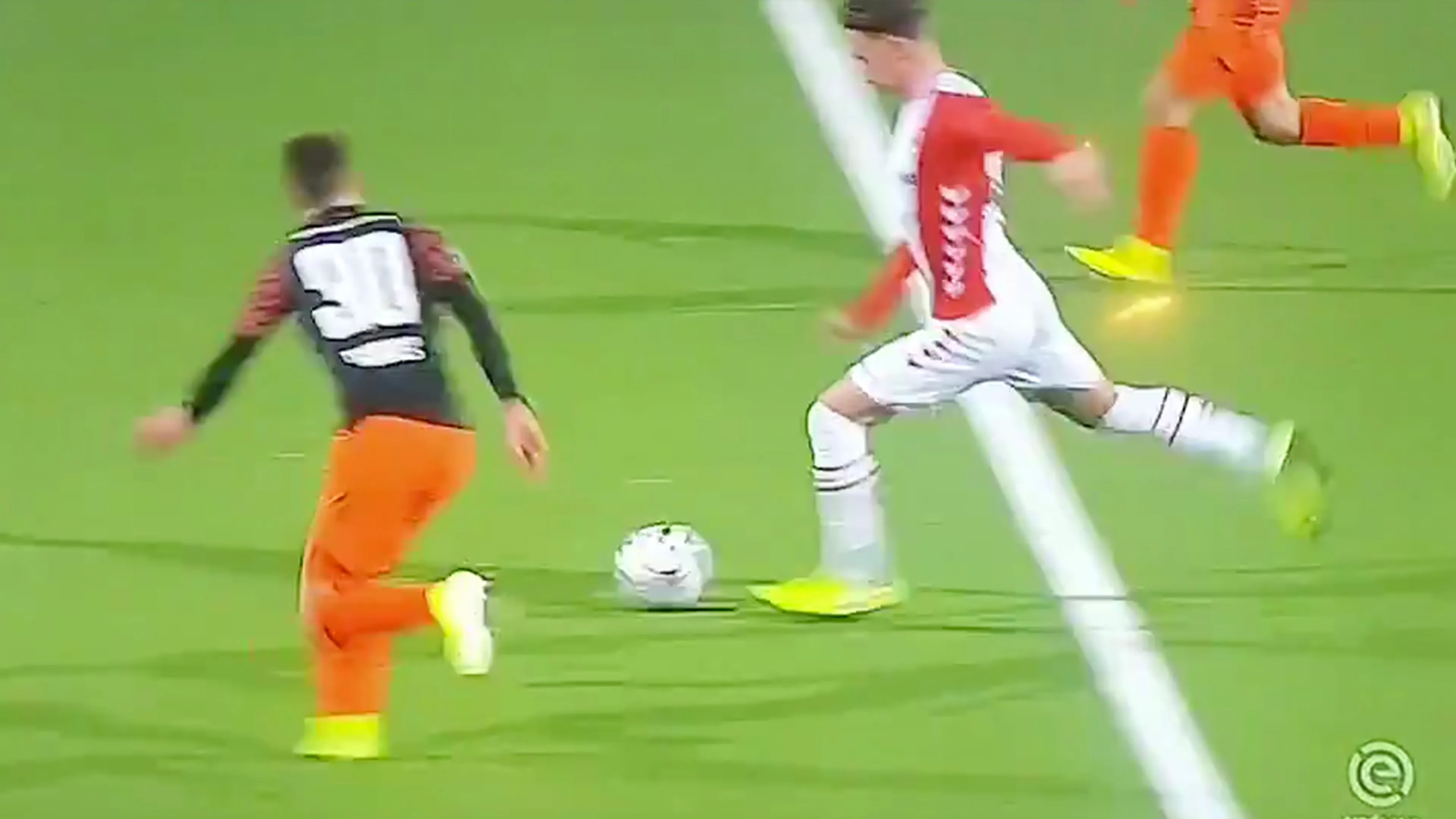 De mooiste afgekeurde goal van dit seizoen komt op naam van Glenn Bijl