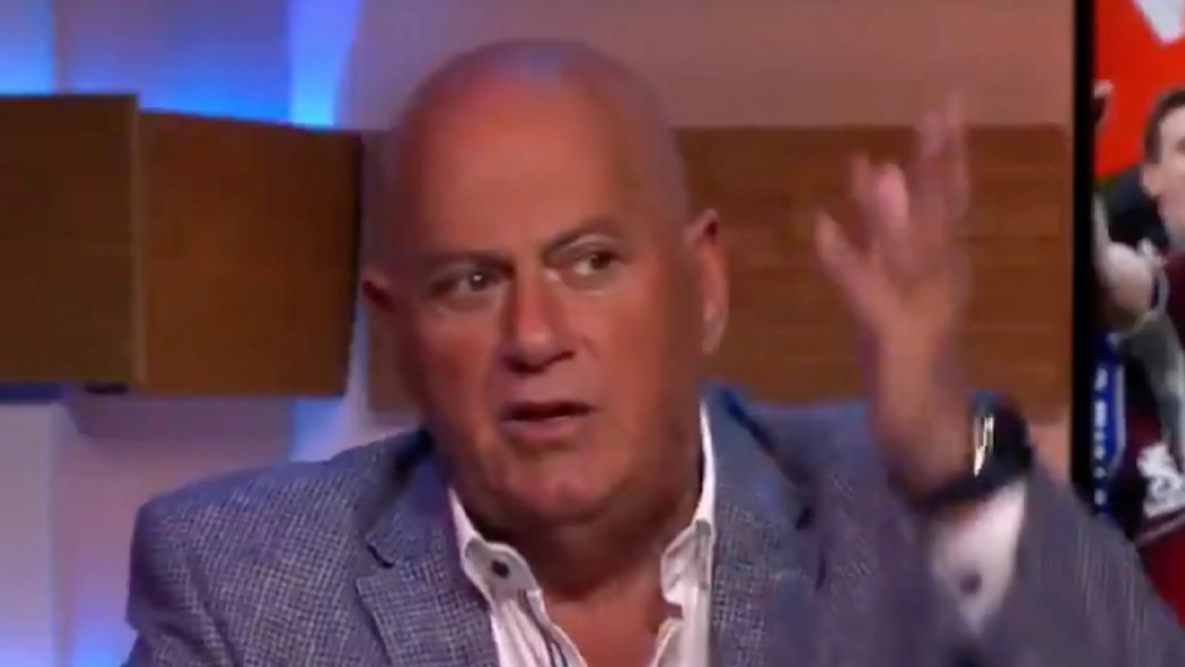 Jack van Gelder 'wordt helemaal gek' tijdens Rondo: 'Er wordt constant gesproken op de vloer!'