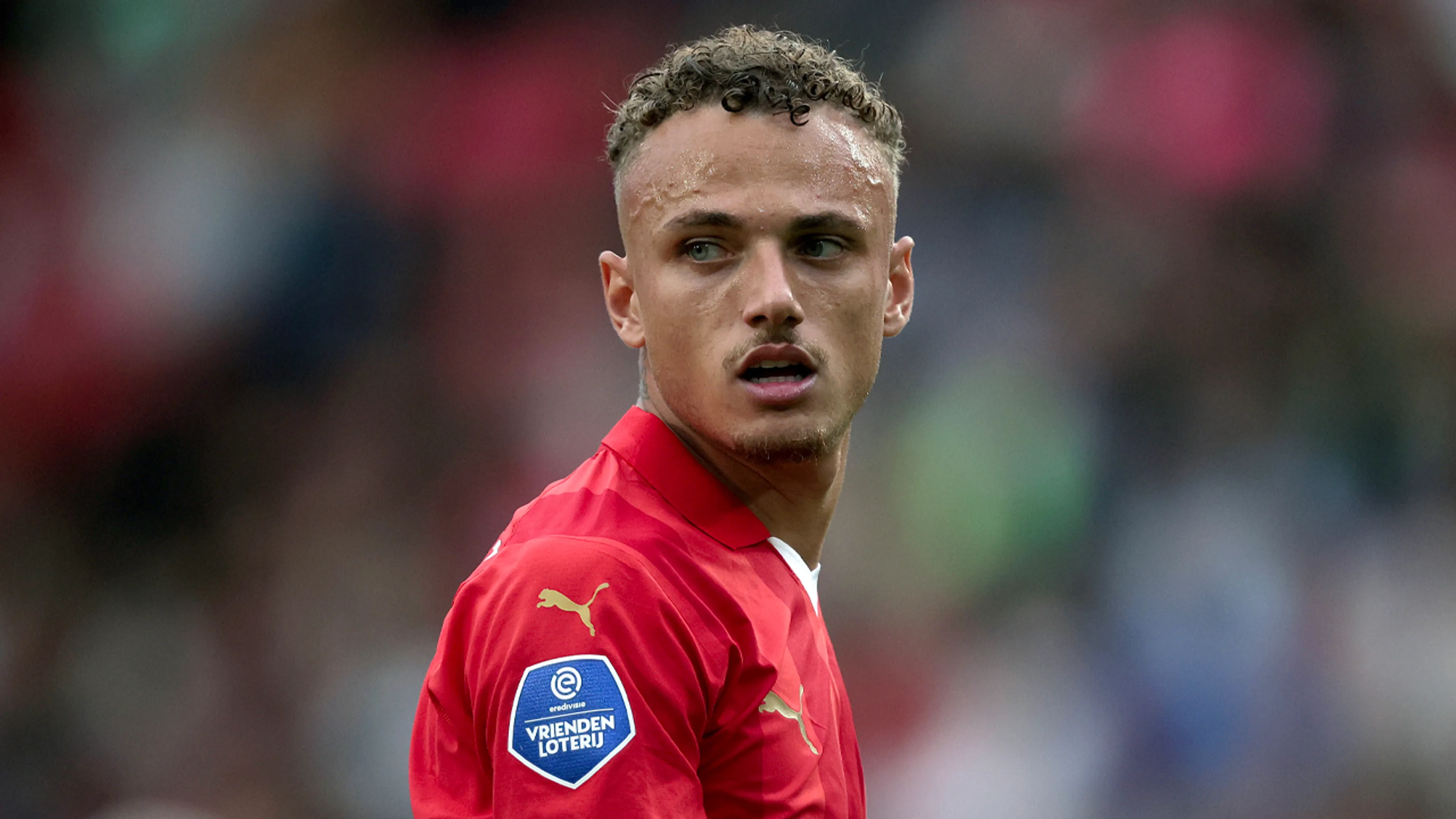 Noa Lang keert na bijna vier maanden terug in basiselftal PSV
