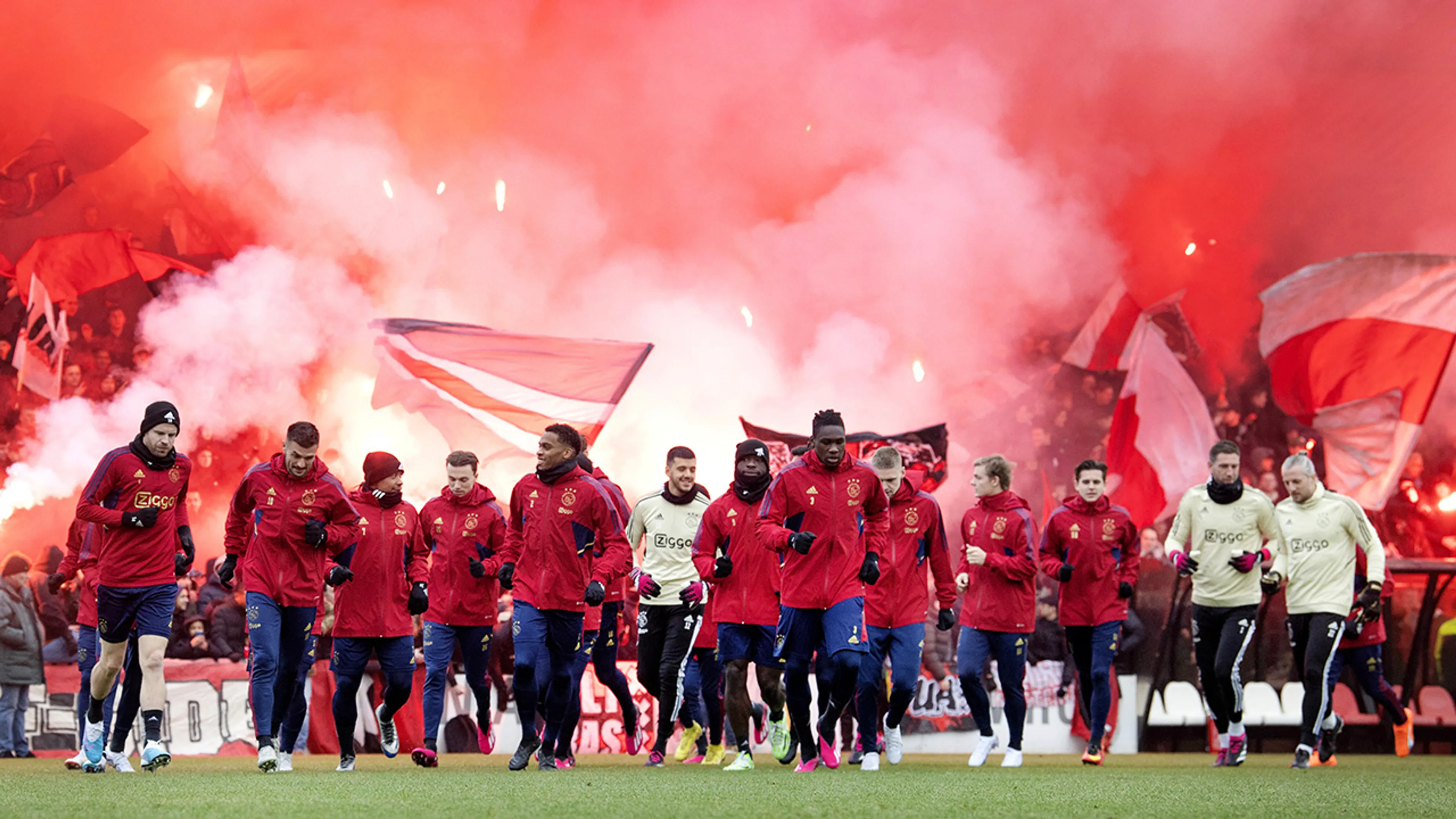 'Ik heb het gevoel dat alles tégen Ajax is; dan zijn ze op het gevaarlijkst'