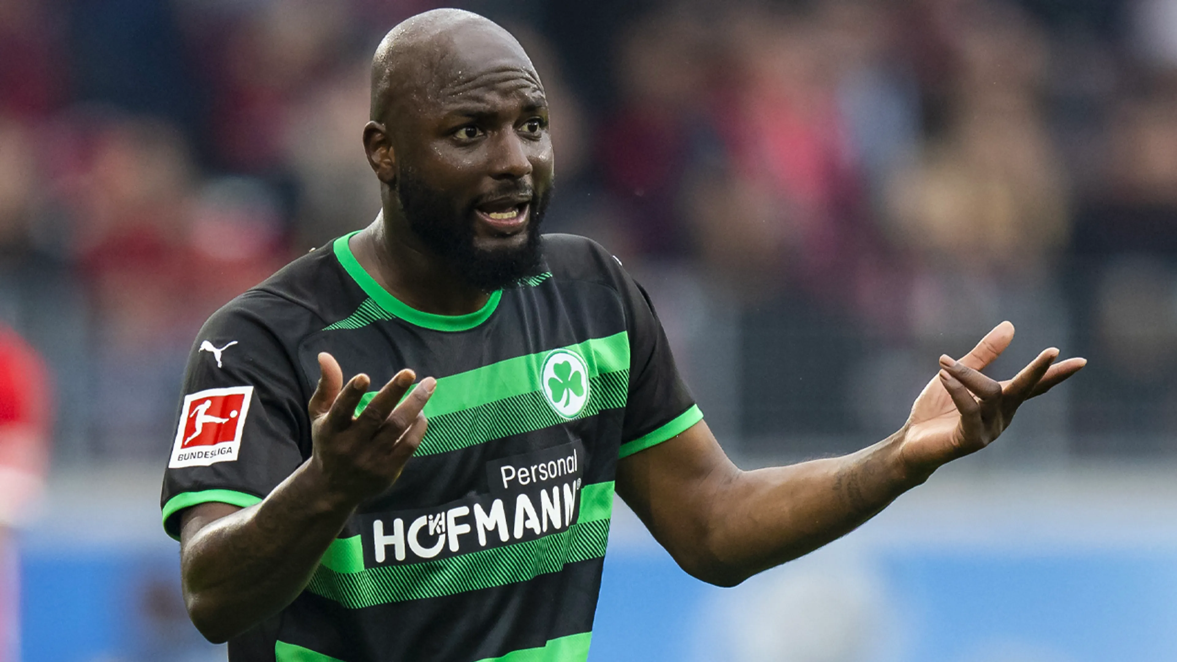 Jetro Willems flirt openlijk met terugkeer naar oude liefde