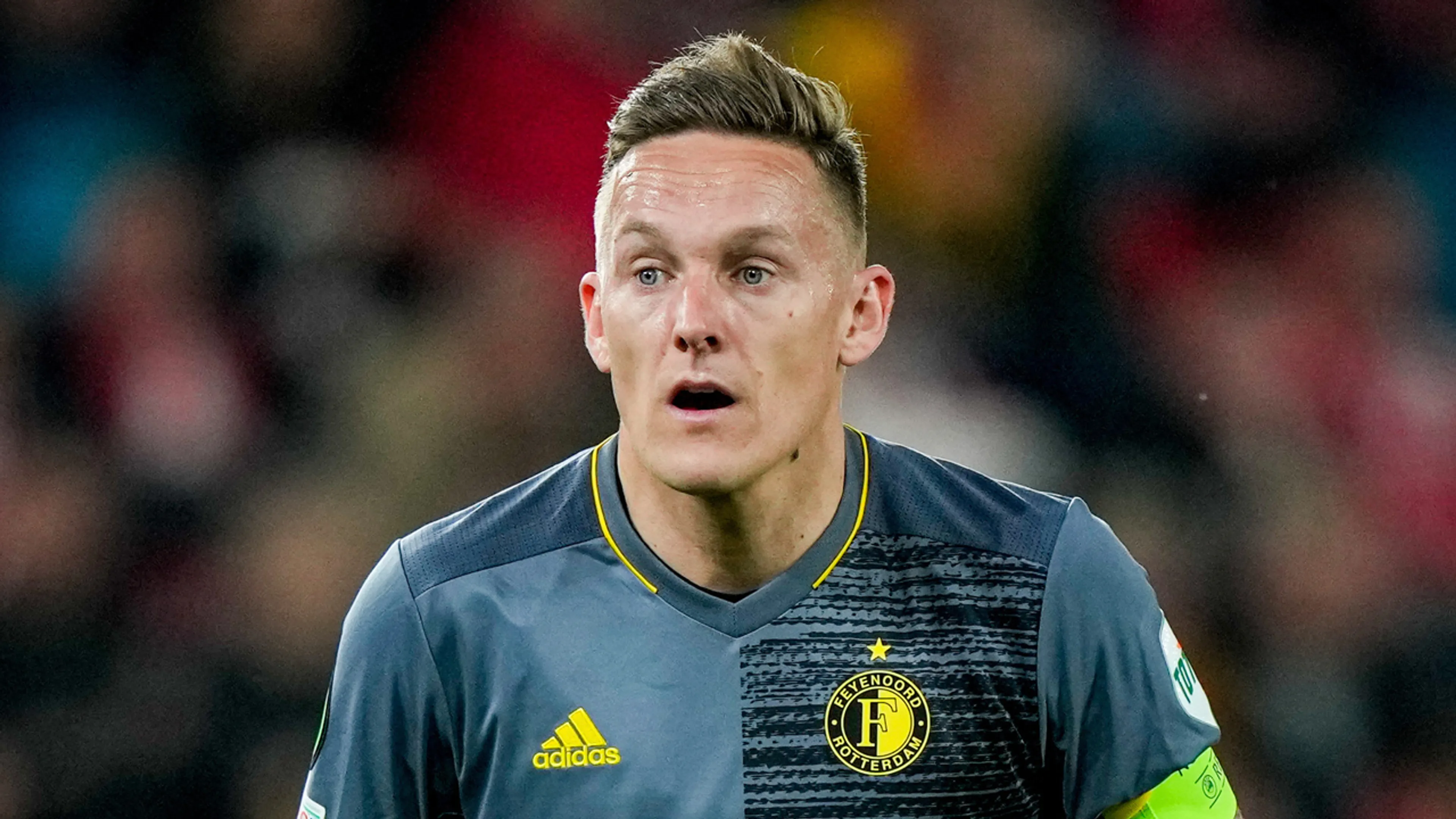 UEFA biedt Feyenoord excuses aan voor fout bij kaartverkoop finale