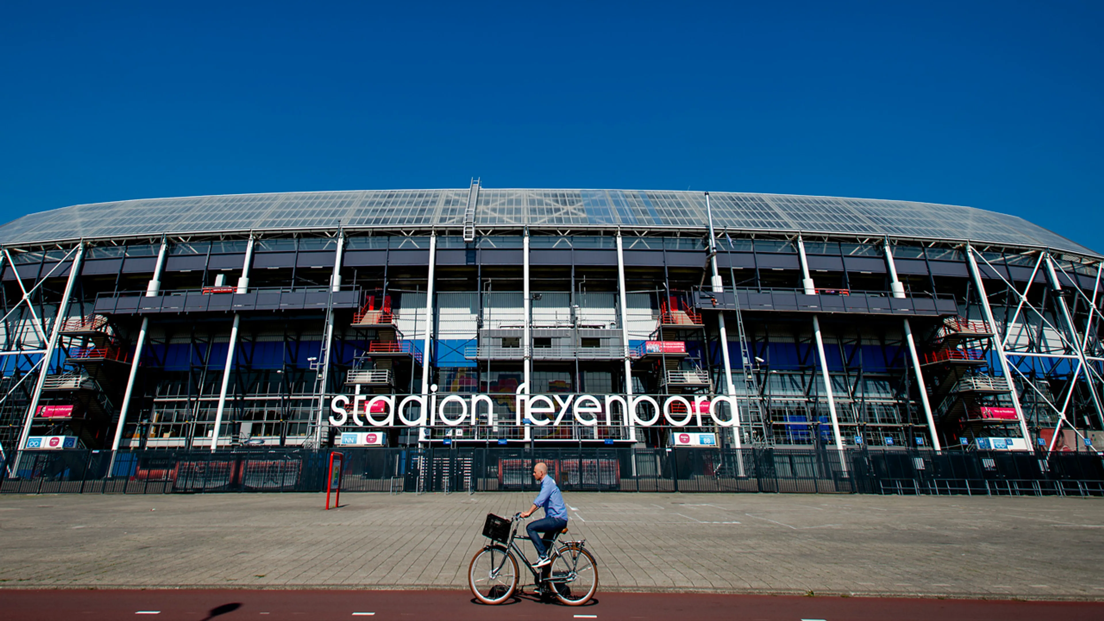 Feyenoord maakt met vrouwenteam entree in Eredivisie