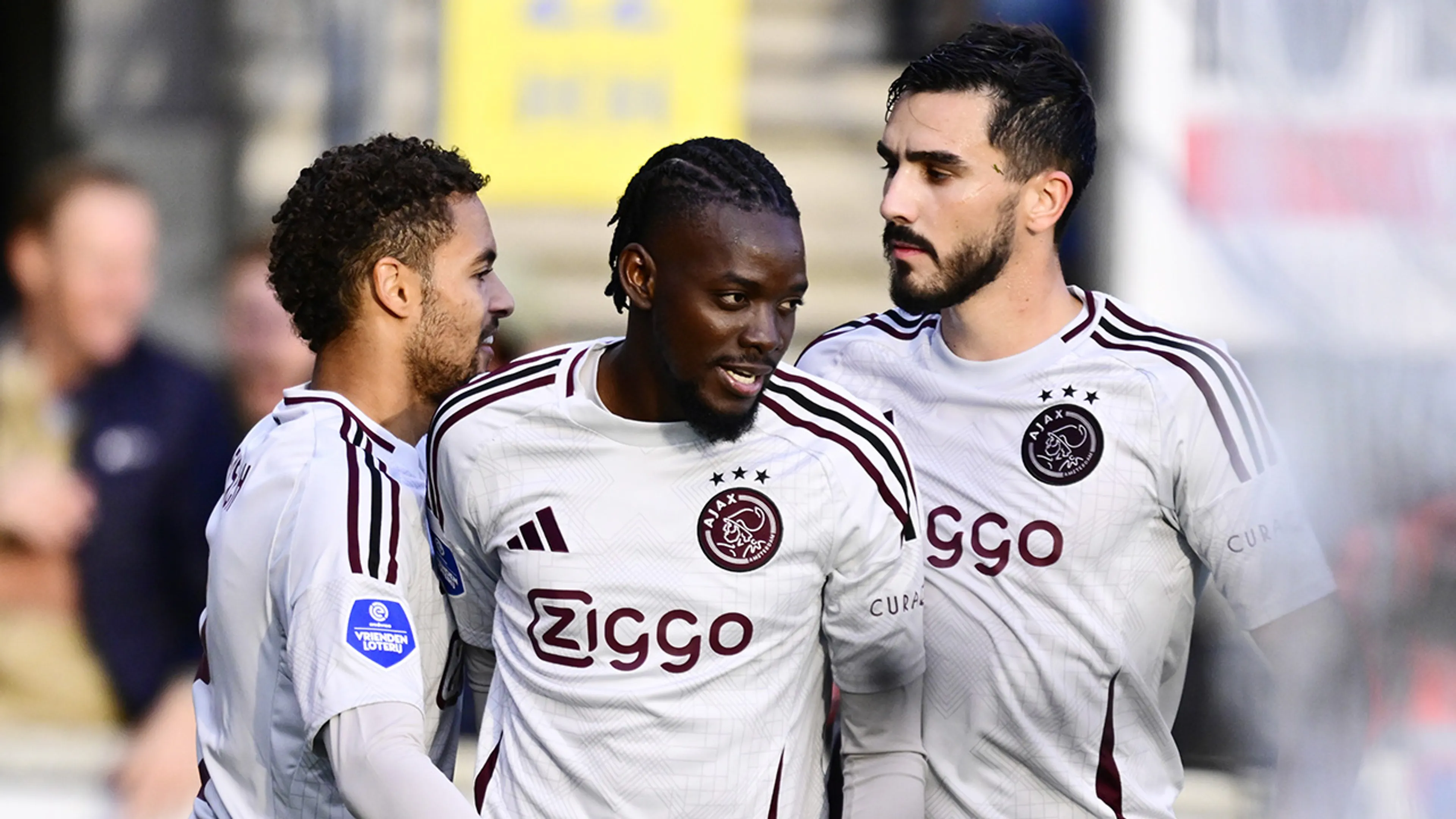 'Als Ajax met dit elftal tweede wordt, is dat een topprestatie'