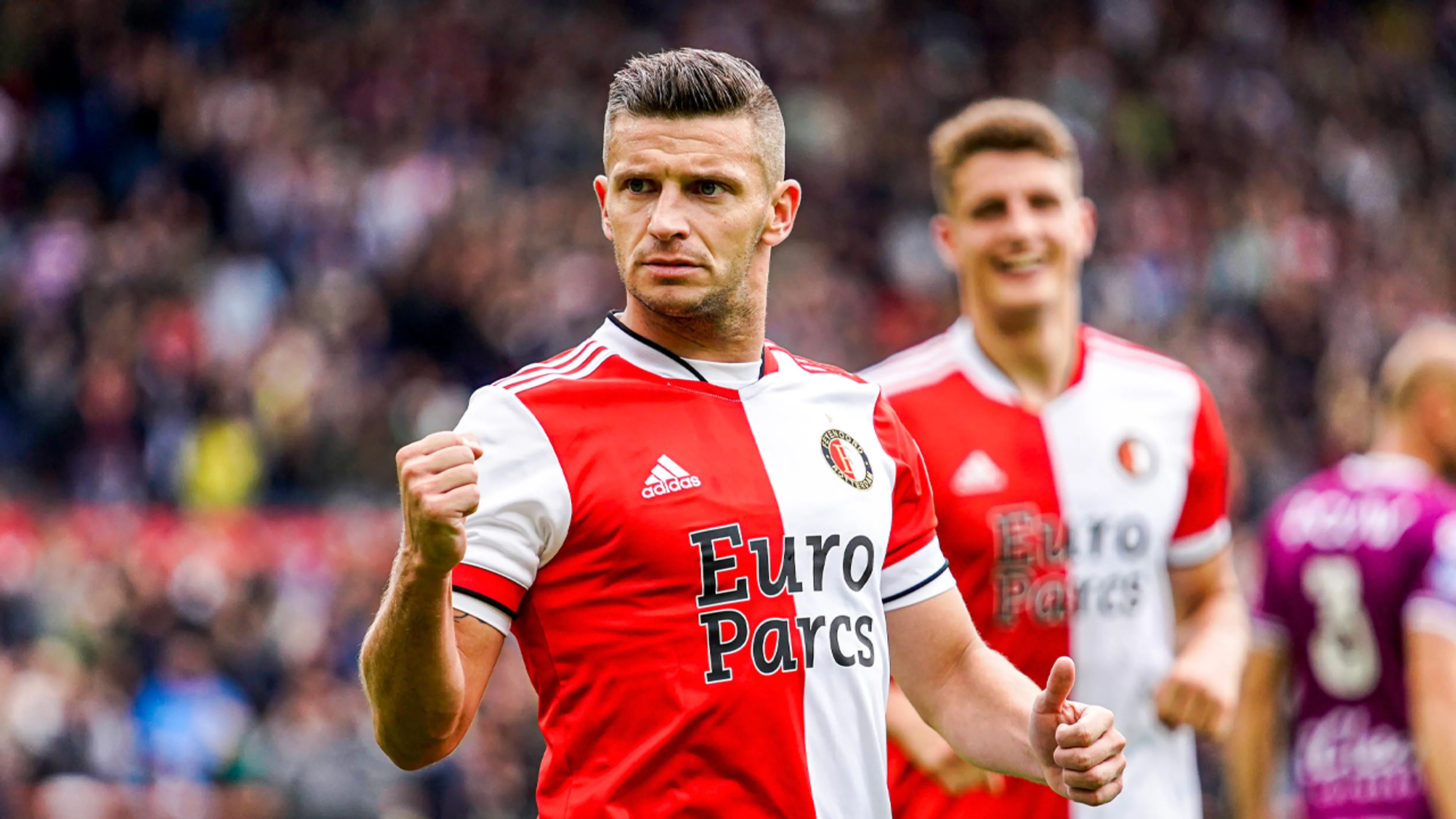 Bryan Linssen bezorgt Feyenoord drie punten tegen Go Ahead Eagles