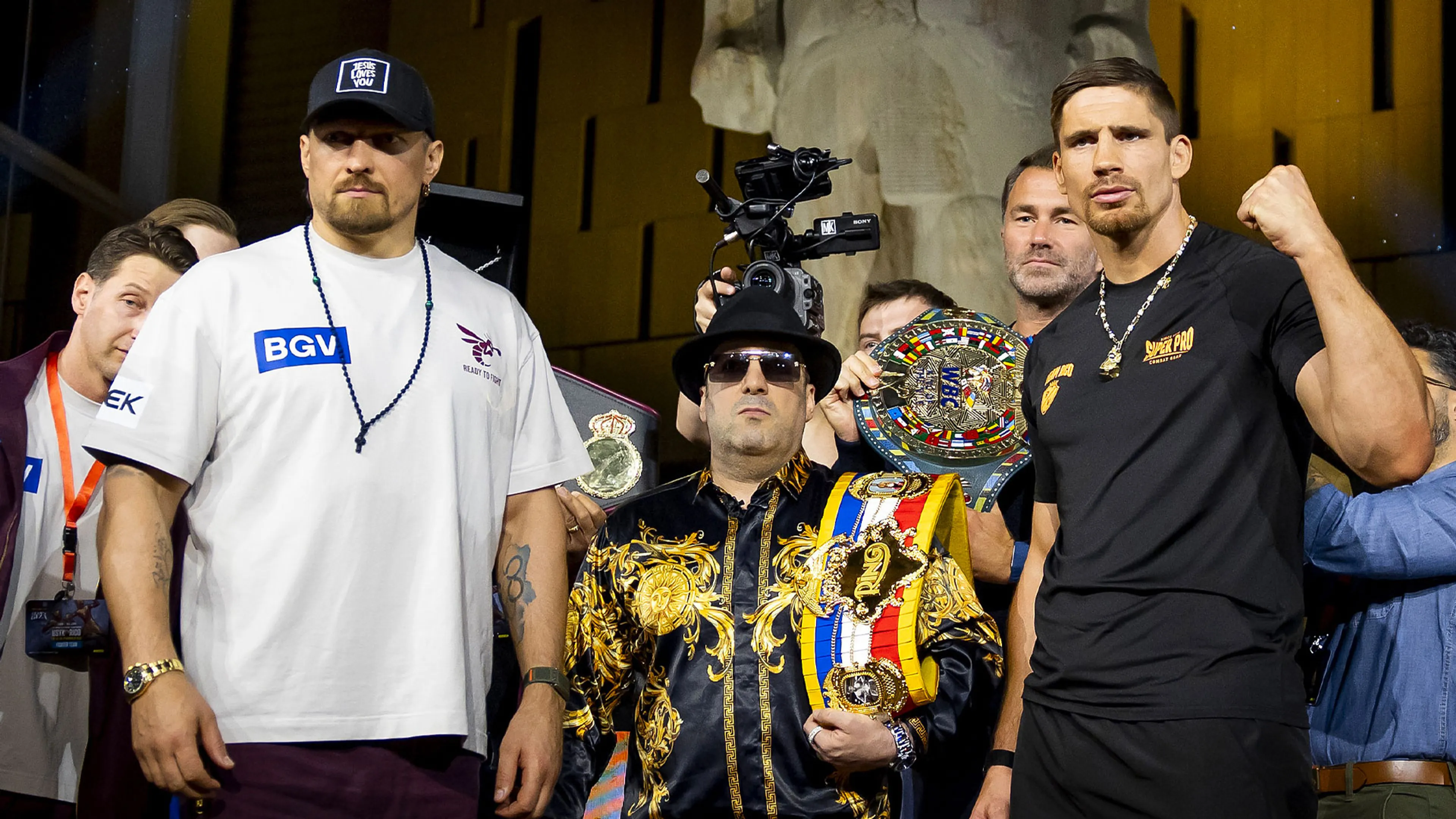 'Dit enorme bedrag strijkt Rico Verhoeven op voor zijn gevecht met Oleksandr Usyk'