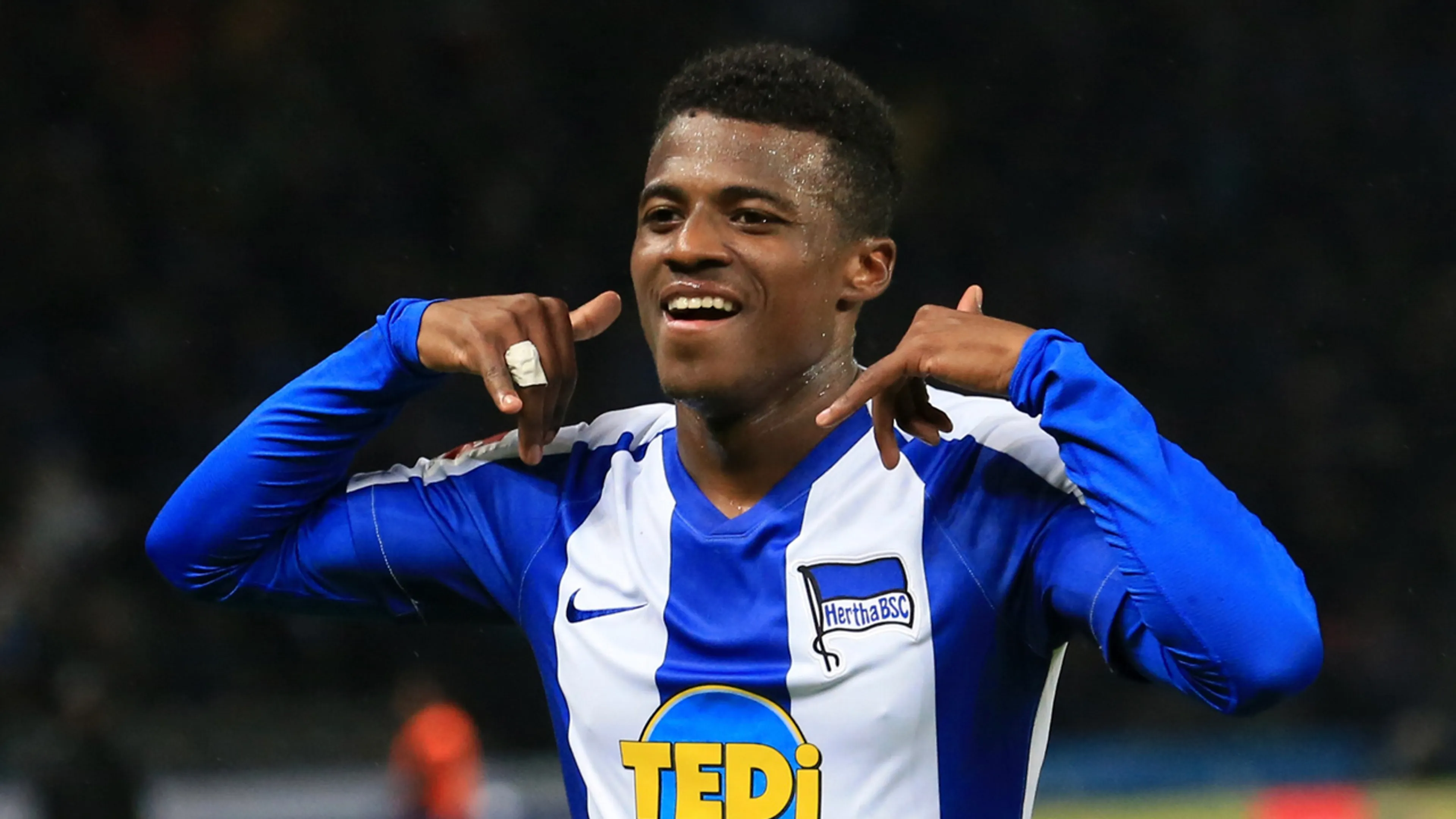 Officieel: Feyenoord neemt Javairô Dilrosun definitief over van Hertha BSC